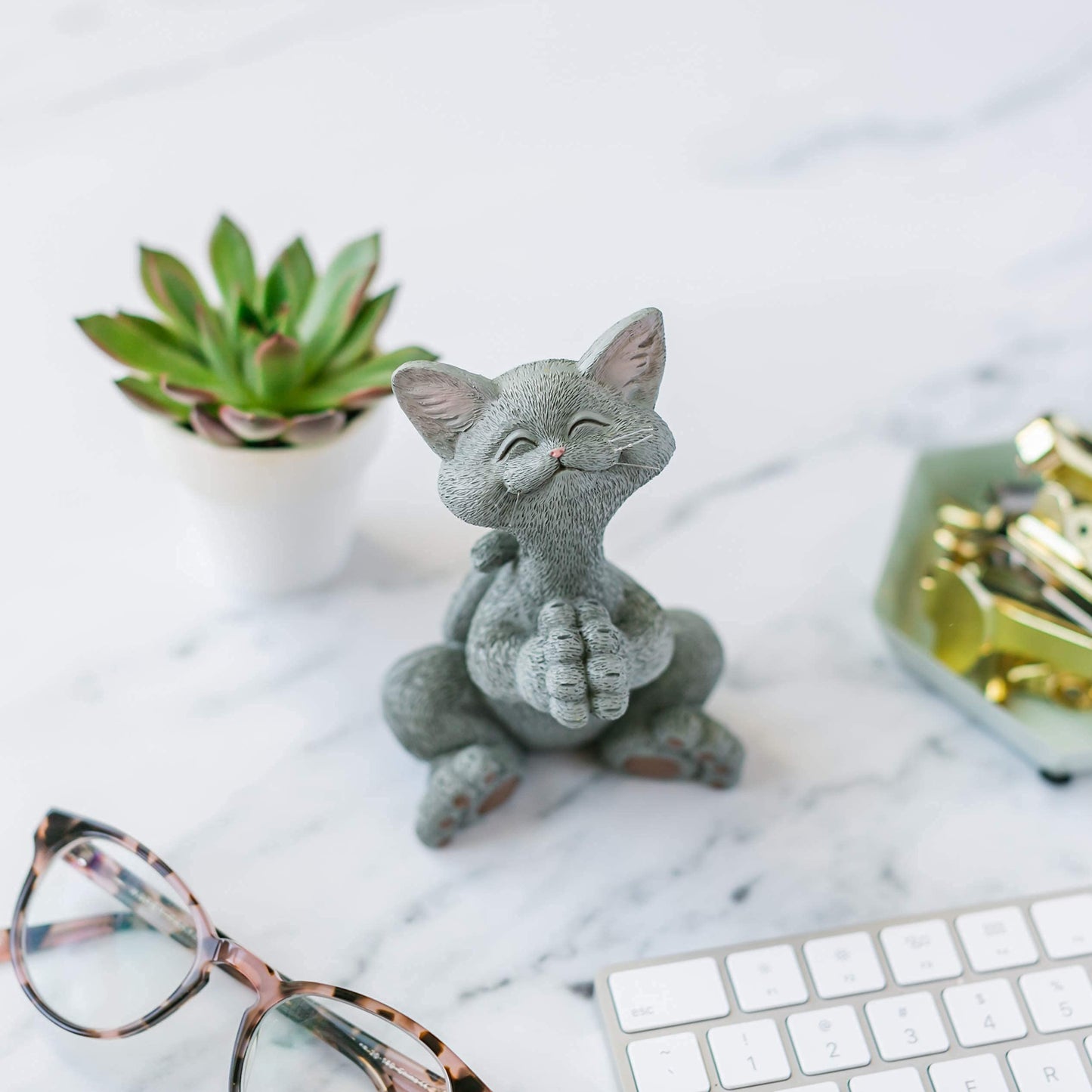 JFSM INC. Whimsical Grey Cat Praying Figurine, Resin Cat Statue, Cat Collectible, Home Decor Accent for Shelves, Mantels, Tables and Cat Lover Gifts