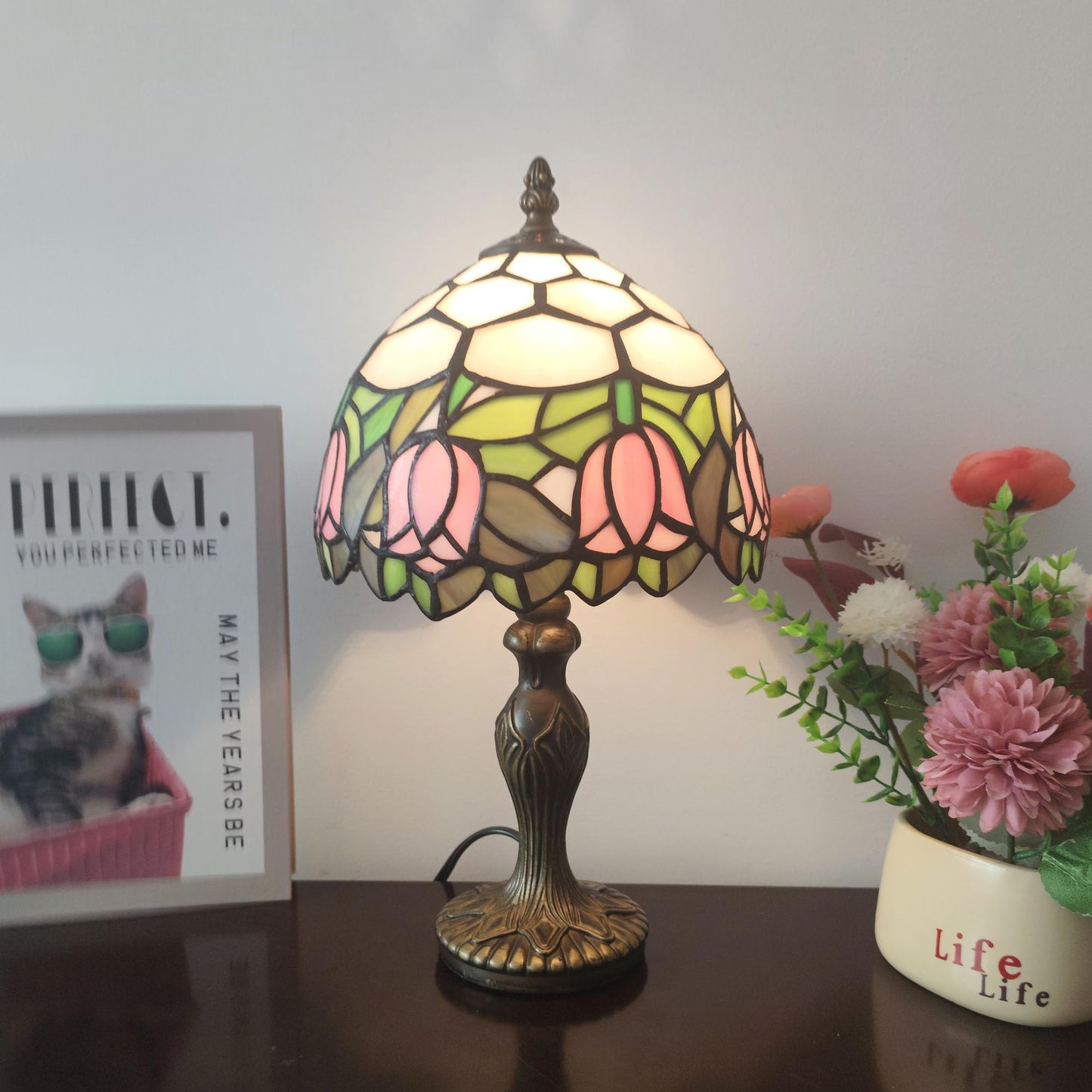 XPHMXP Tiffany Table Lamp Small Stained Glass Desk Lamp Vintage Bedside Lamp Included 3 Way LED Bulb for Home Living Room Nightstand Bedroom Office (Pink Tulip)