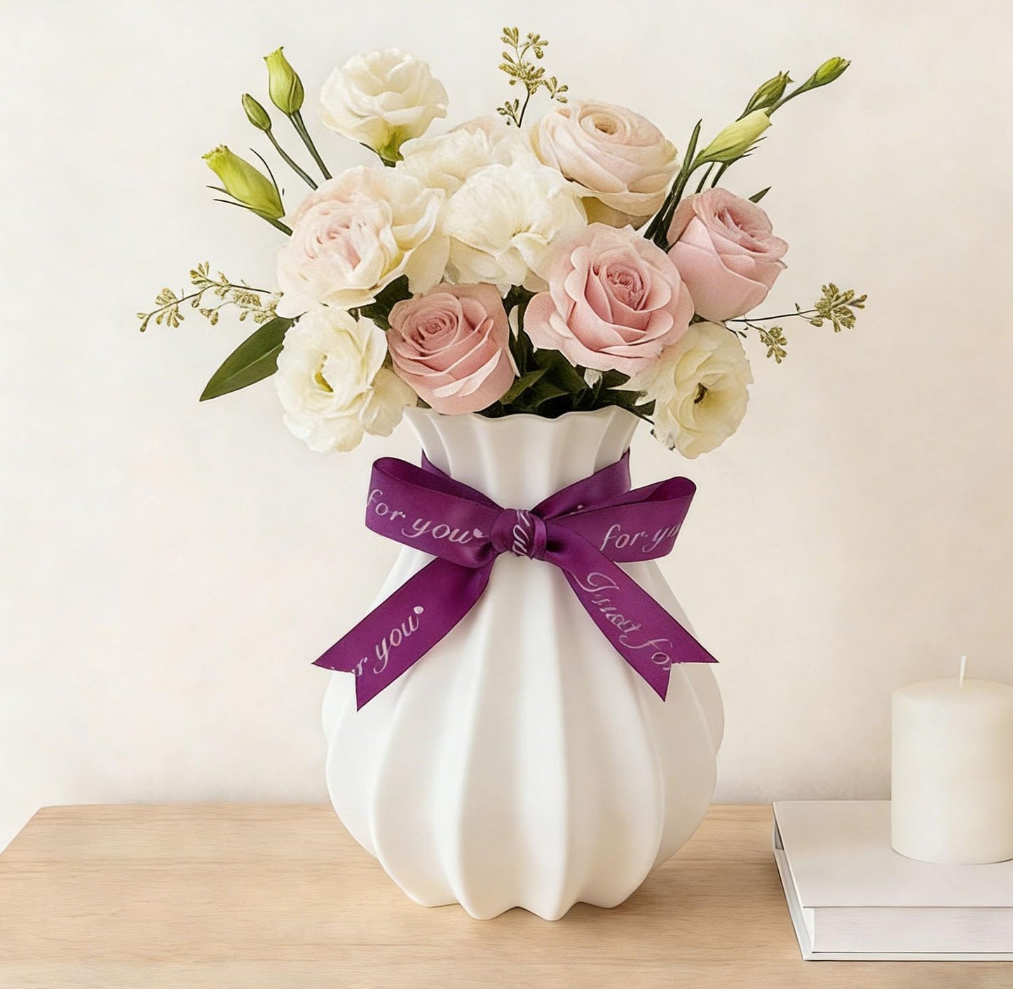 3D Printed Vase, White Ceramic Vase for Home Decoration, Lrregular Art Vase Suitable for Entryway, Bedroom, Dining Room, Desk (Flower Shaped)