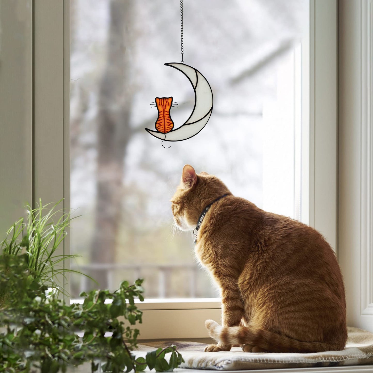 HAOSUM Stained Glass Orange Tabby Cat Decor, Handmade Cats on Moon Window Hanging Suncatcher – Perfect Cat Lover Gift for Living Room, Bedroom, Windows Decoration