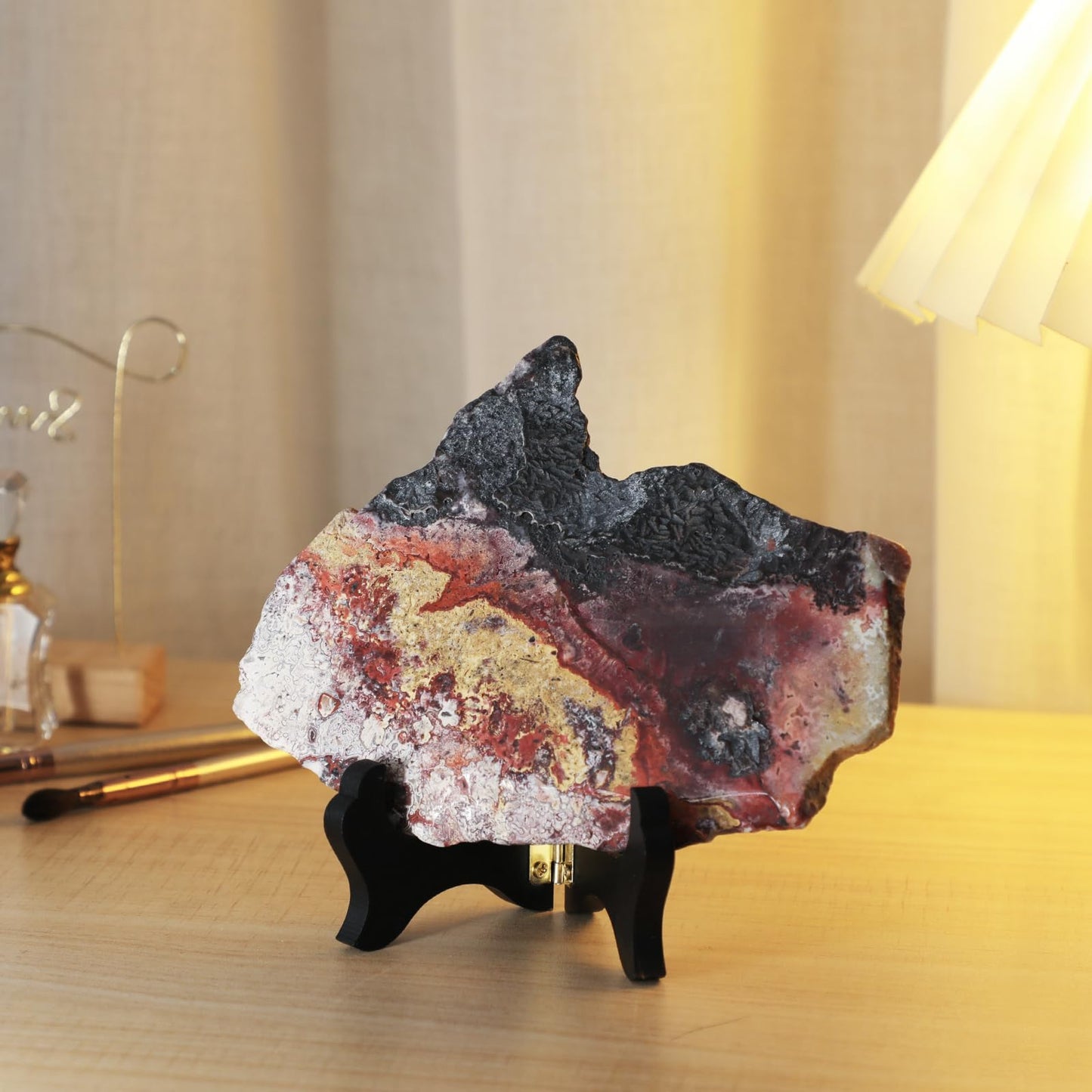 Rockcloud Natural Mexican Agate Slab with Wooden Stand, Irregular Agate Slice Specimen for Home Office Table Display, 0.22-0.44 lb