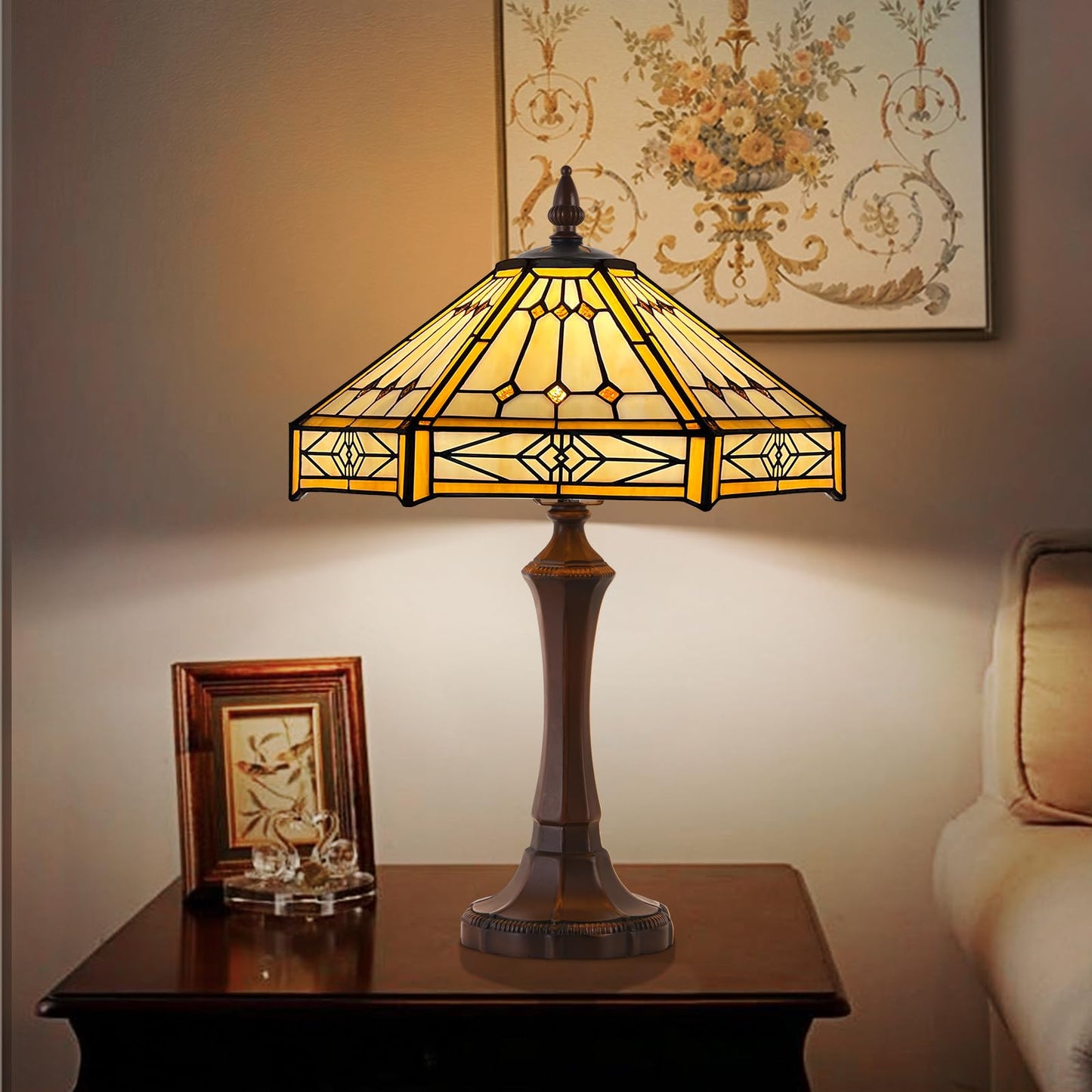 Capulina Tiffany Table Lamp Cream Hexagon Stained Glass 13x13x20 Inch