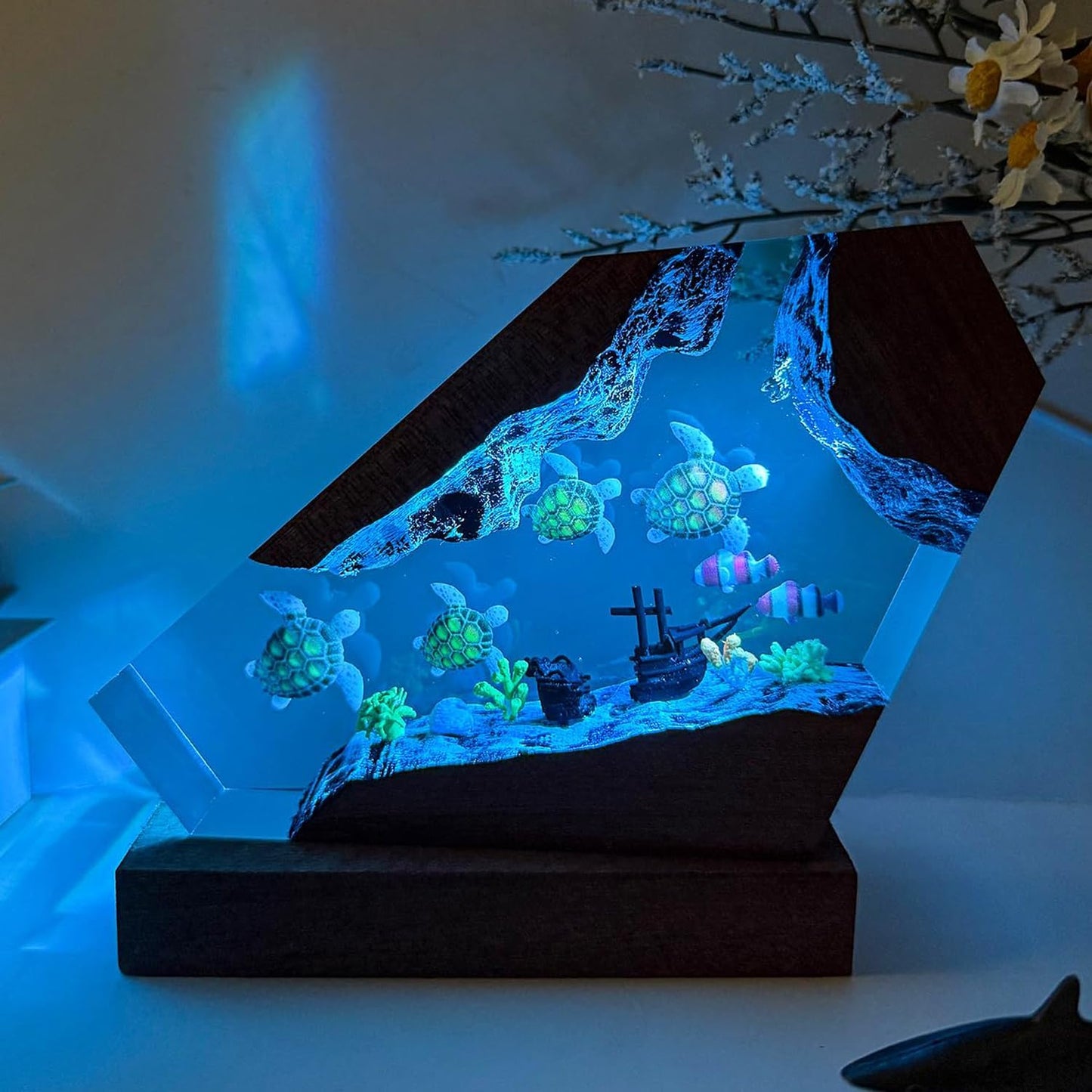 Sea Turtle Ocean Resin Lamp, Handmade Resin Night Light for Home Decor