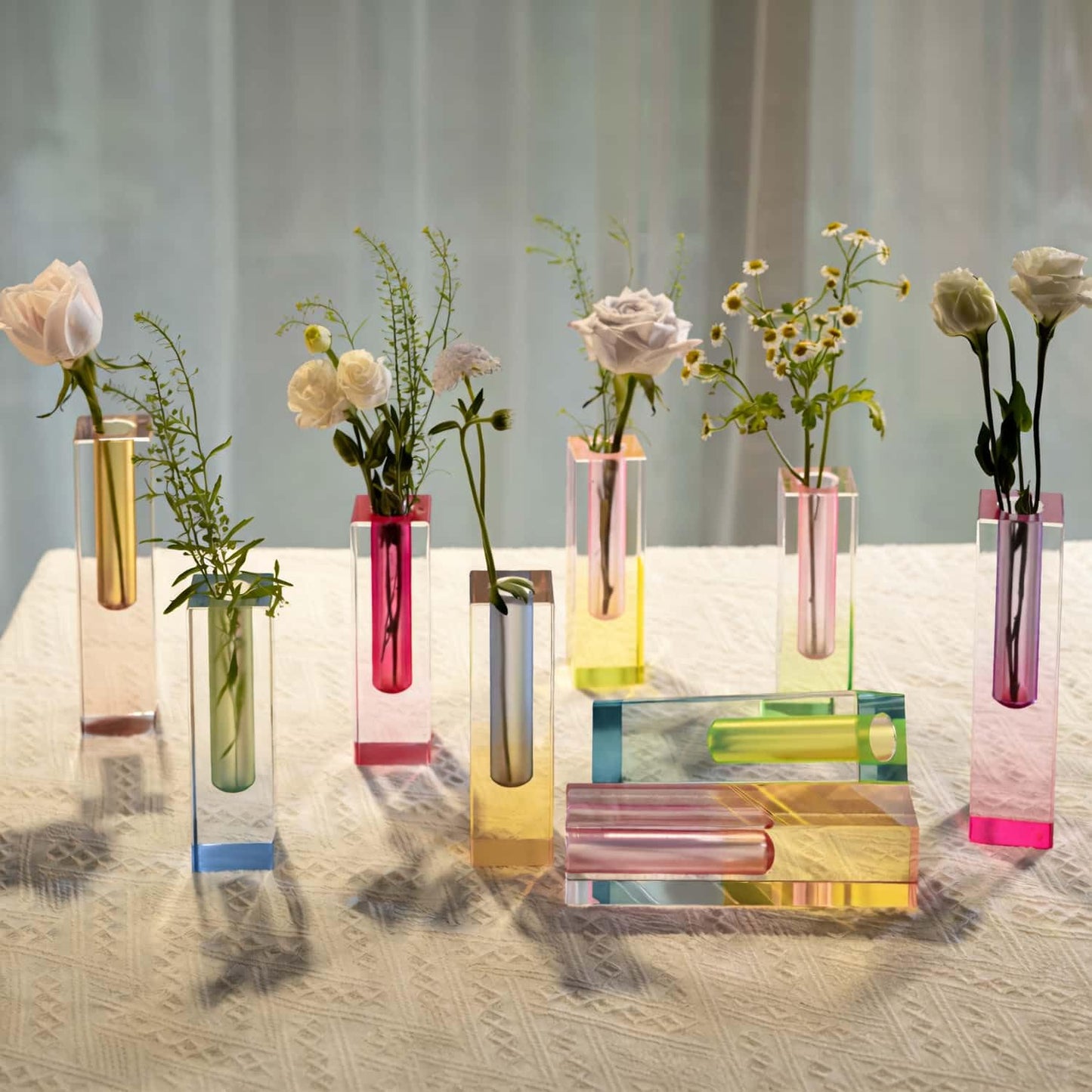 HLYU Acrylic Vase, Bud Vase for Centerpieces, Maximalist Decor Cute Flowers Vases for Modern Home, Office, Bedroom, Living Room, Dining Table (Green, Blue)