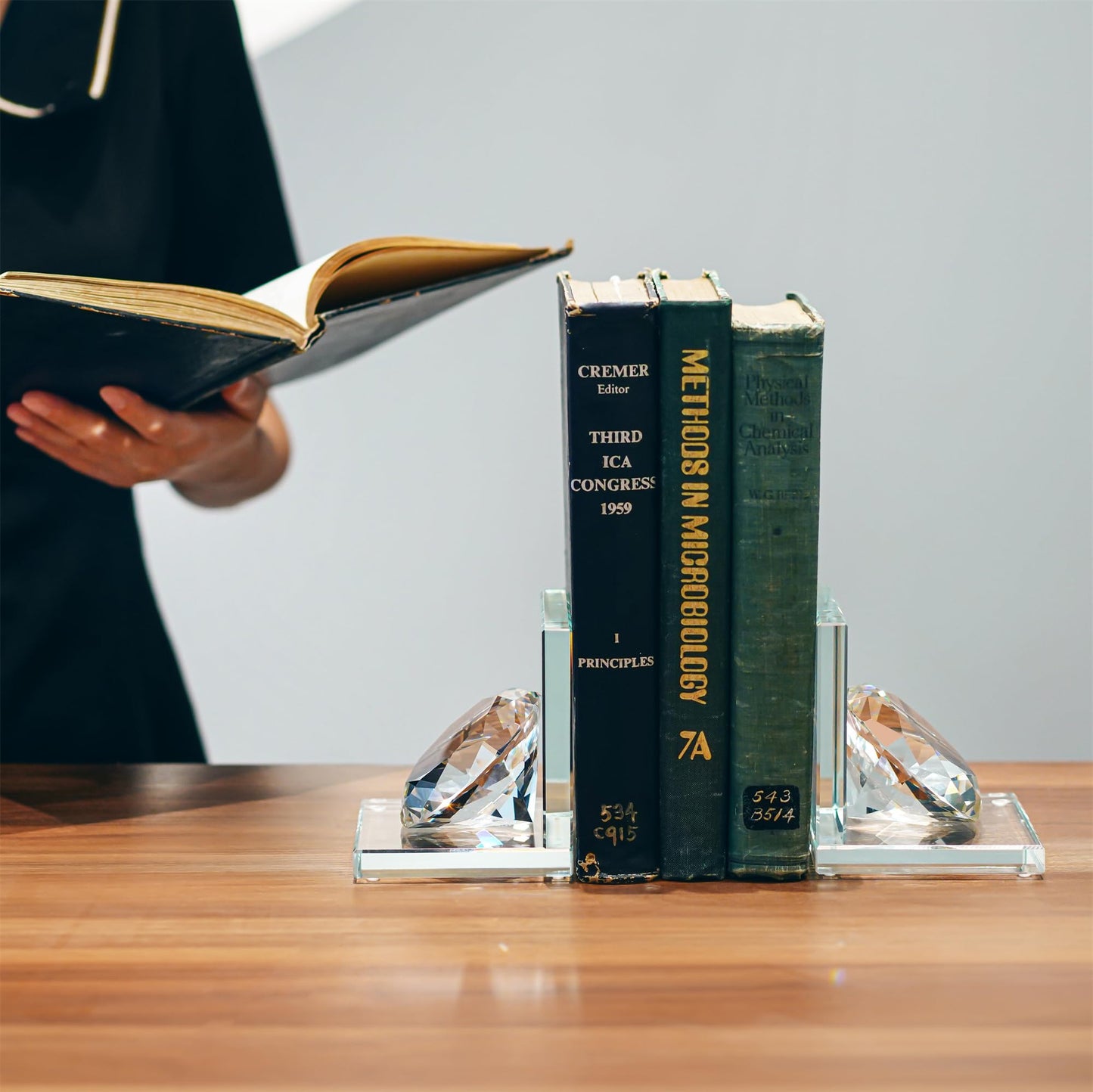 1 Pair Crystal Bookends with 80mm Clear Diamond, L Shaped Heavy Duty Book End for Shelves Non Skid Bookends Book Stopper, 4inch