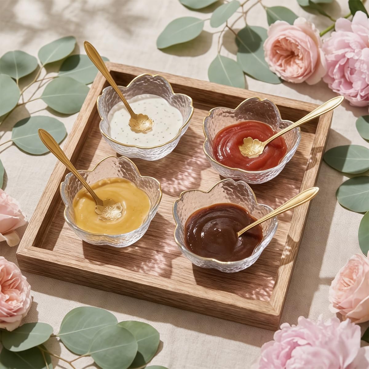 ZAJINJABD 3.3” Small Sakura Dipping Bowls Set with Gold Spoons，Clear Glass Sauce Dishes with Gold Trim for Soy Sauce, Sushi, Snacks, and Party Appetizers （2 Bowls+2 Spoons）