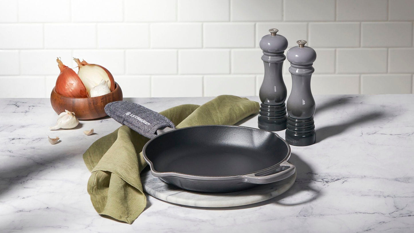 Le Creuset Handle Holder, 7 inch, Sable