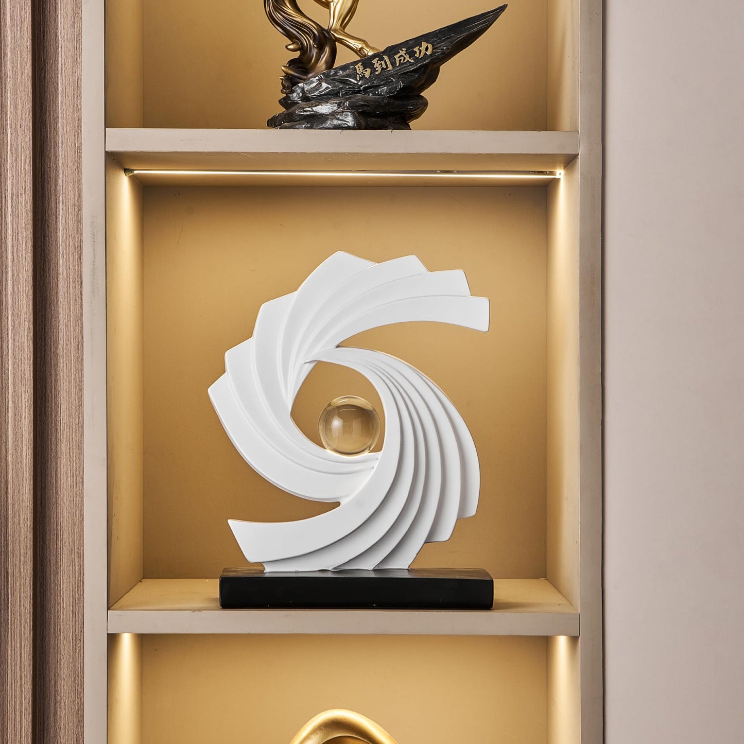 XYQXYQ Abstract Art Statue,Modern Gold Minimalist Decoration,Geometric Abstract Sculpture,Decoraciones para Sala Bedroom Office Coffee Tabletop Centerpiece Decoration Resin Collectibles (White)