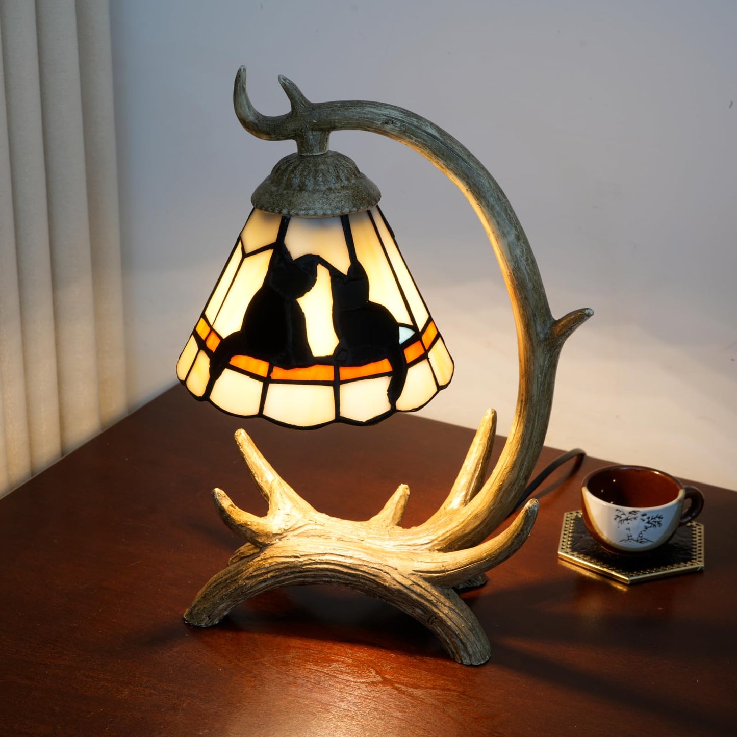 Halloween Black Cat Tiffany Lamp Stained Glass Table Lamp rustic Antler Desk Lamps Christmas Kids Decor Cute Cat Lamp Lover Gift For Bedroom Bedside Nightstand Kitchen Living Room Office Night Light
