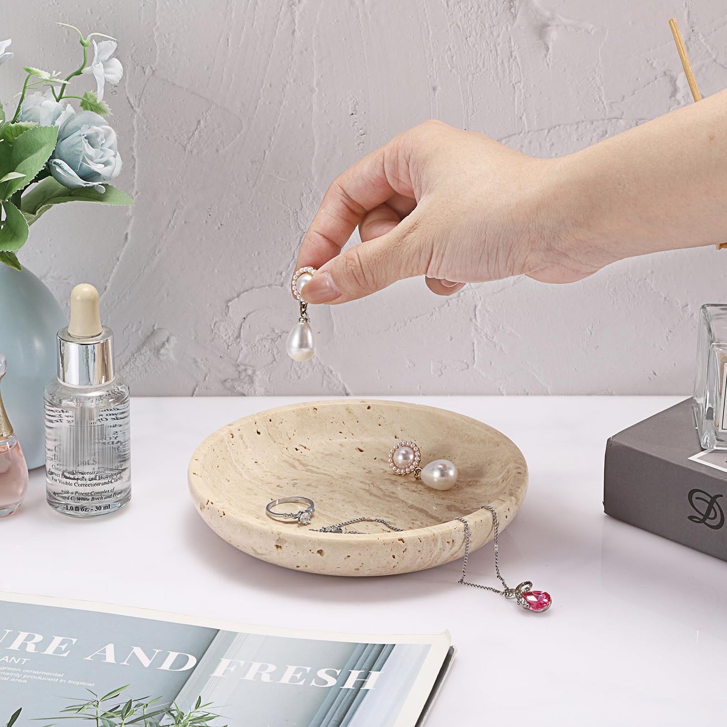 Hipiwe Small Key Bowl for Entryway, 5.5" Round Decorative Ring Holder Dish Natural Travertine Stone Trinket Tray Jewelry Dish Plate Candle Tray for Earring Necklaces Home Decor
