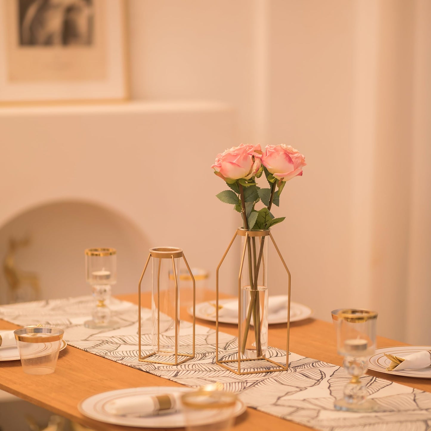 Sziqiqi Metal Flower Vase Table Decor - Gold Frame Vase with Glass Test Tubes 8"/10" Modern Bud Vase for Coffee Table Living Room Abstract Geometric Art Vase for Rose Hydroponic Plant Pampas