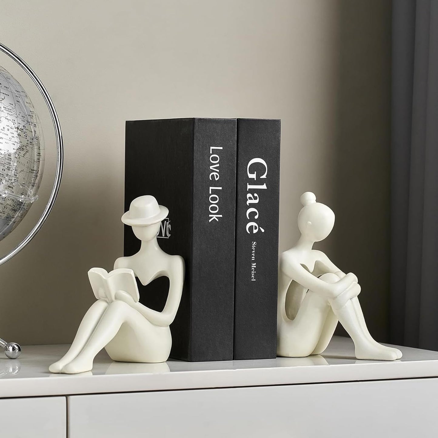 CEIERPH Lady Reading Statue Figurine, Home Decor Female Sculpture Accent for Shelves, Statue Gifts for Wife, Mom and Daughter