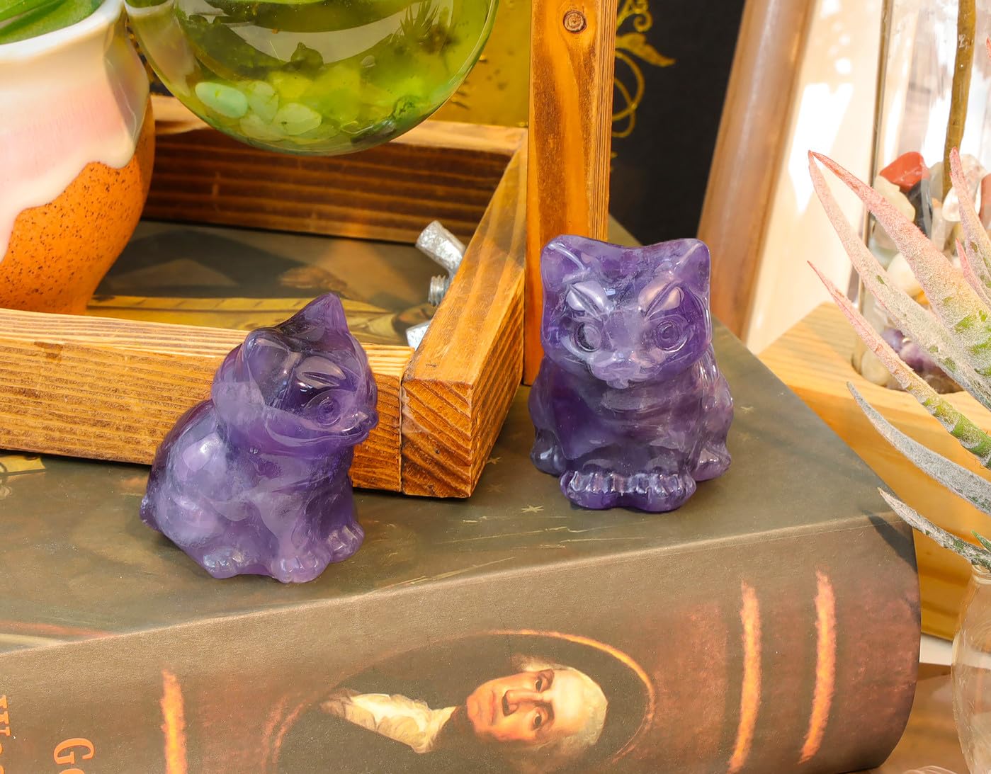 DUQGUHO Purple Cat Decor Amethyst Cat Crystal Figurines CuteCrystals Gifts for Cat Lovers Men Women Lucky Cute Cat Statue Decor 1PC