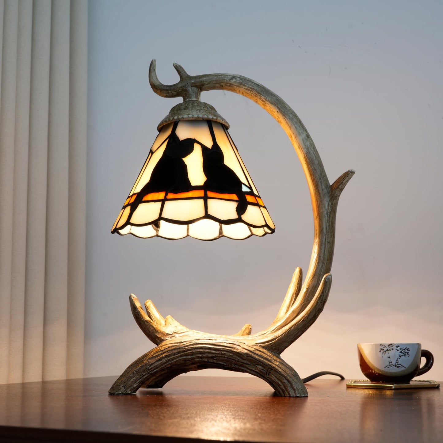 Halloween Black Cat Tiffany Lamp Stained Glass Table Lamp rustic Antler Desk Lamps Christmas Kids Decor Cute Cat Lamp Lover Gift For Bedroom Bedside Nightstand Kitchen Living Room Office Night Light