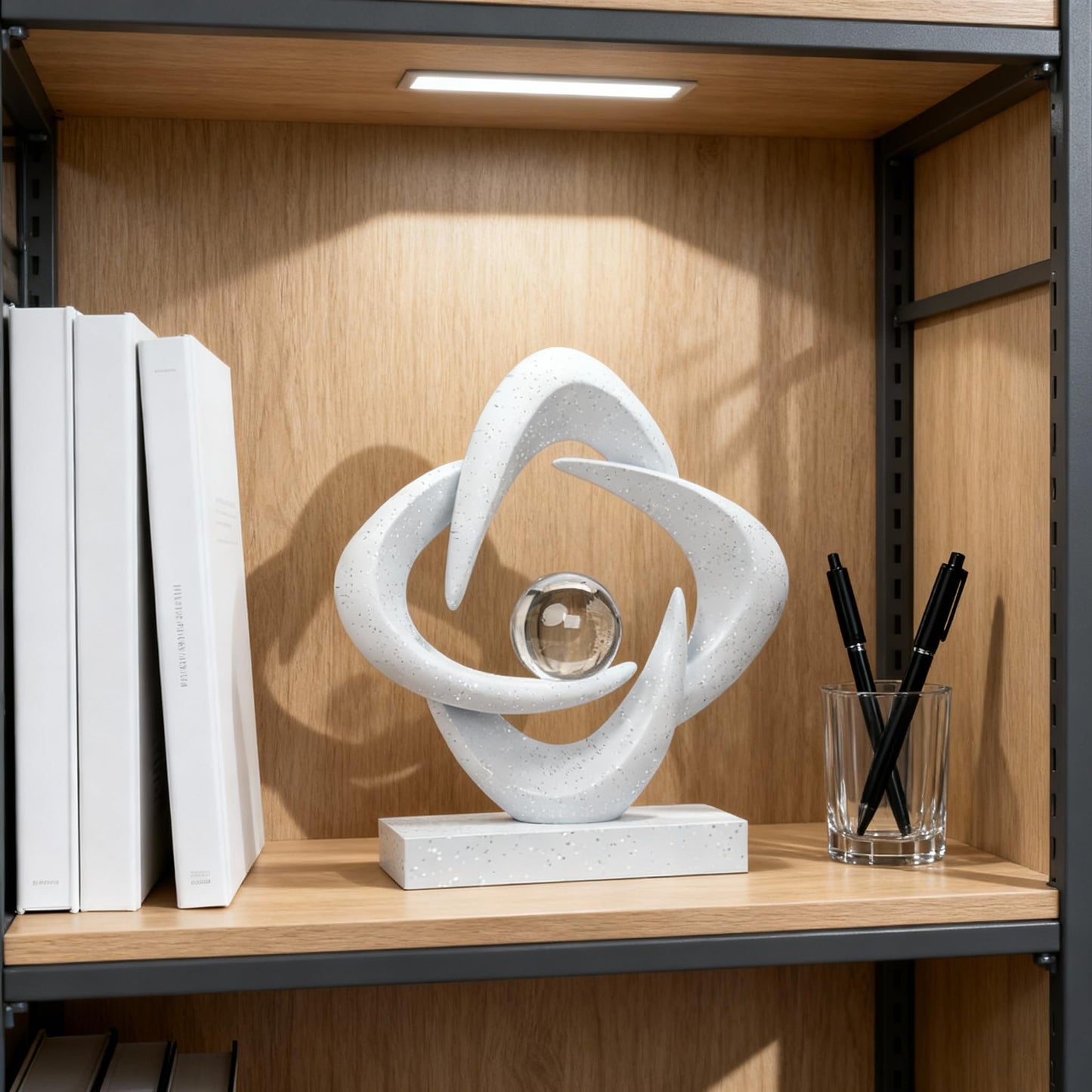 XYQXYQ Abstract Art Sculpture, Resin Gold Decorative Statue, Modern White Ornaments for Living Room, Decorativas Modernas for Coffee Table/Entryway/Office Collectibles (Sandstone)