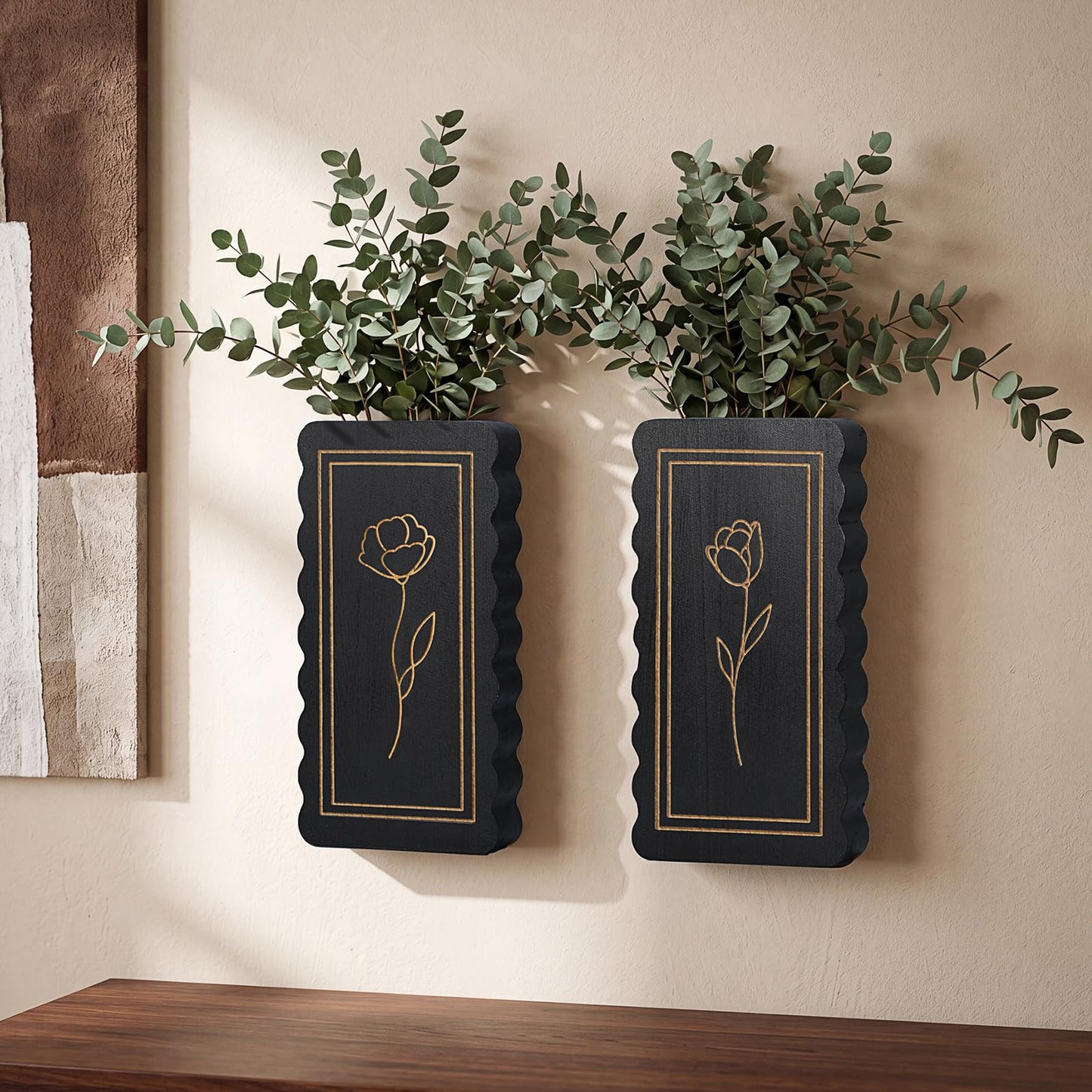 Ninehaoou 2 Pack Wooden Wall Planter Vase, Scalloped Farmhouse Wall Decor with Floral Line Art, Rustic Hanging Pockets for Faux Flowers, Living Room, Bathroom, Entryway(Black)