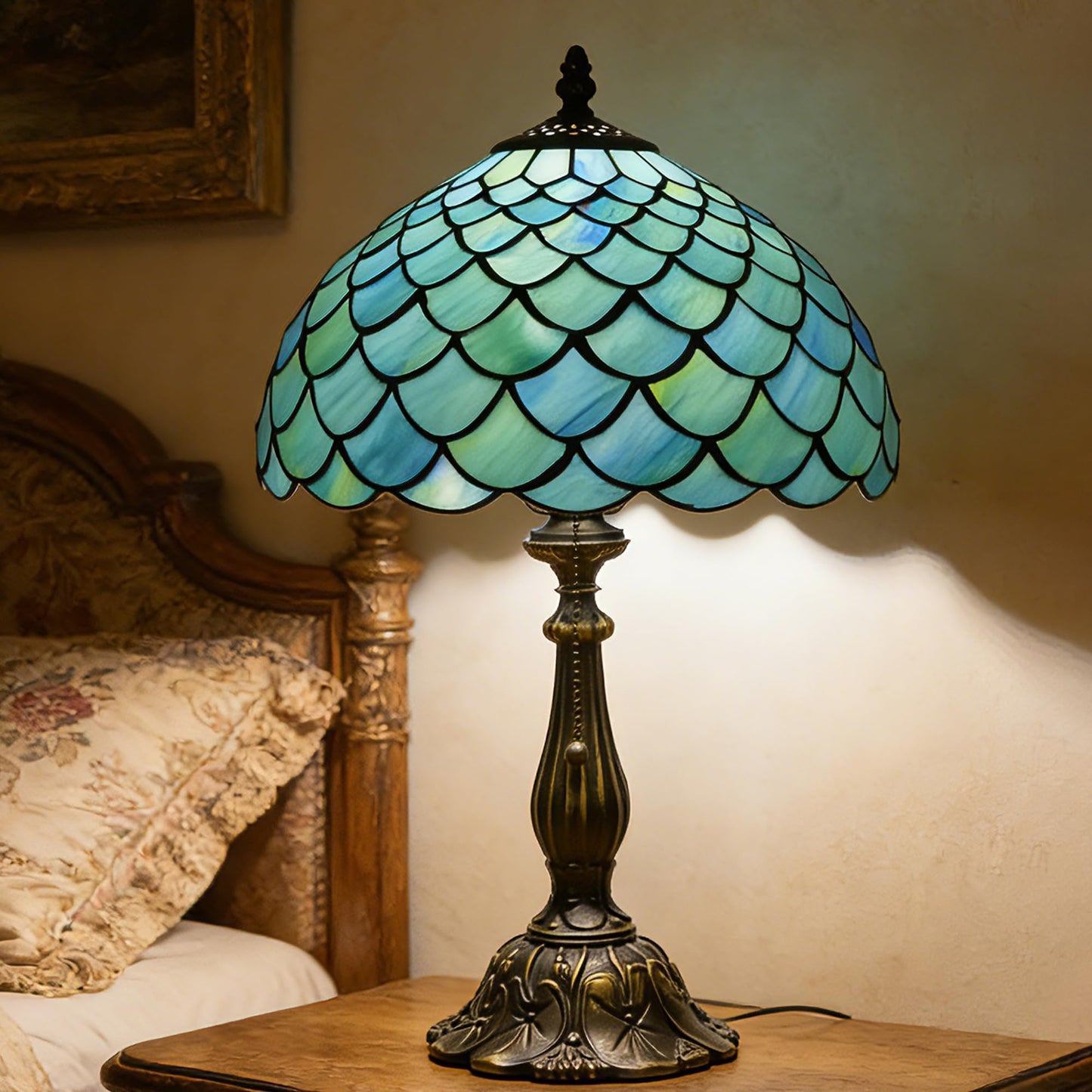 WFAYNTIFL Tiffany Table Lamp Stained Glass Fishscale Style W12H19 Inch