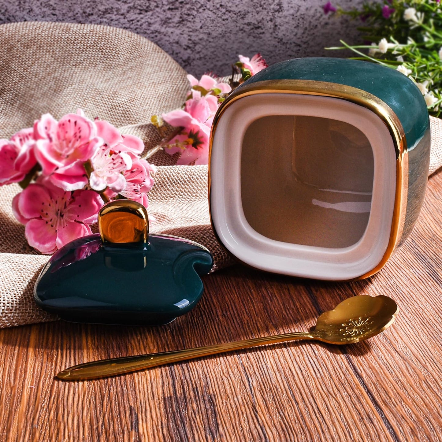 Cerficer Ceramic Sugar Bowl with Lid and Spoon - Emerald Green Golden Trim Porcelain Condiment Jar, Decorative Canister for sauce, Salt, Coffee, Tea, Kitchen Counter & Dining Table
