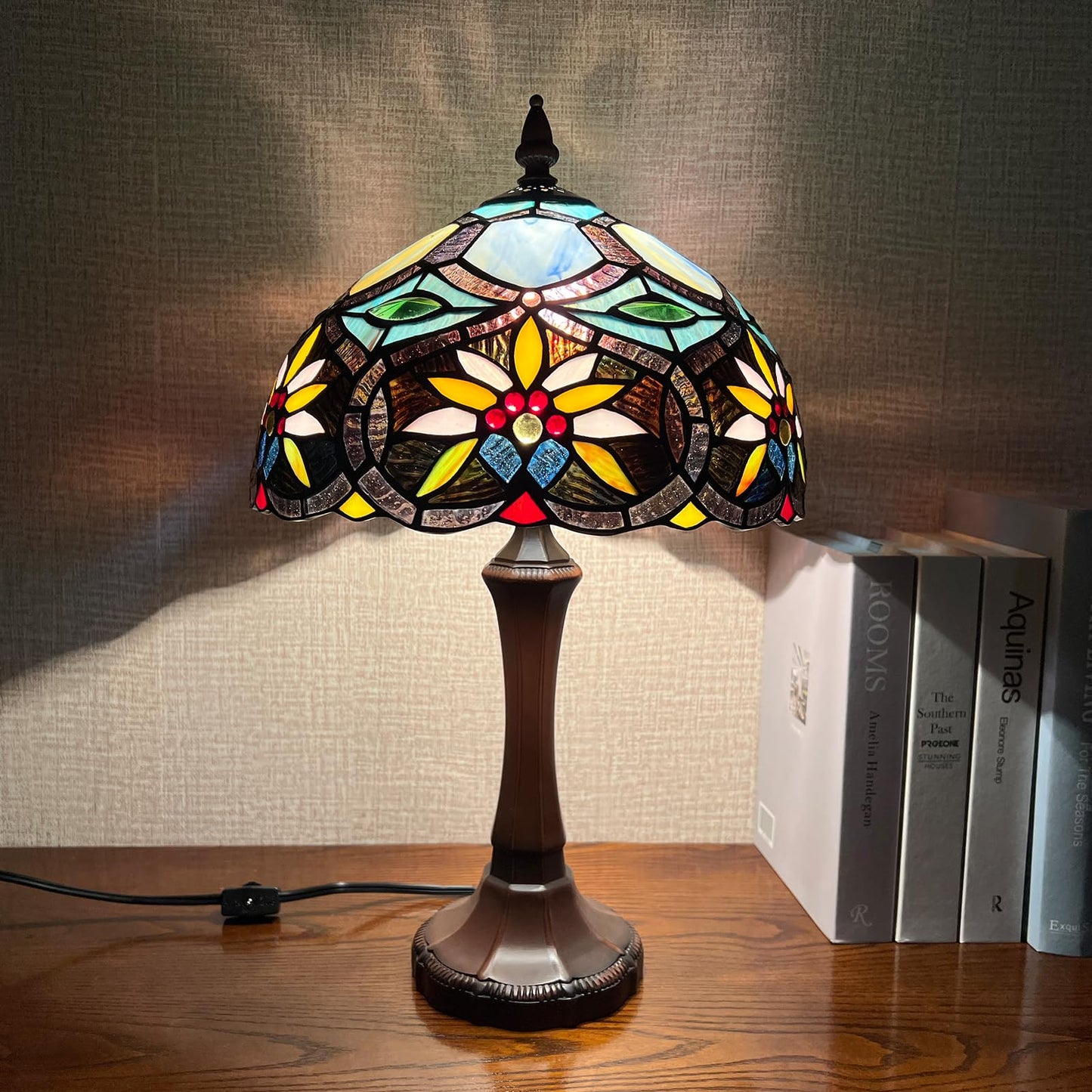 Capulina Tiffany Lamp Sunflower Stained Glass Table Lamp 12x12x19 Inches