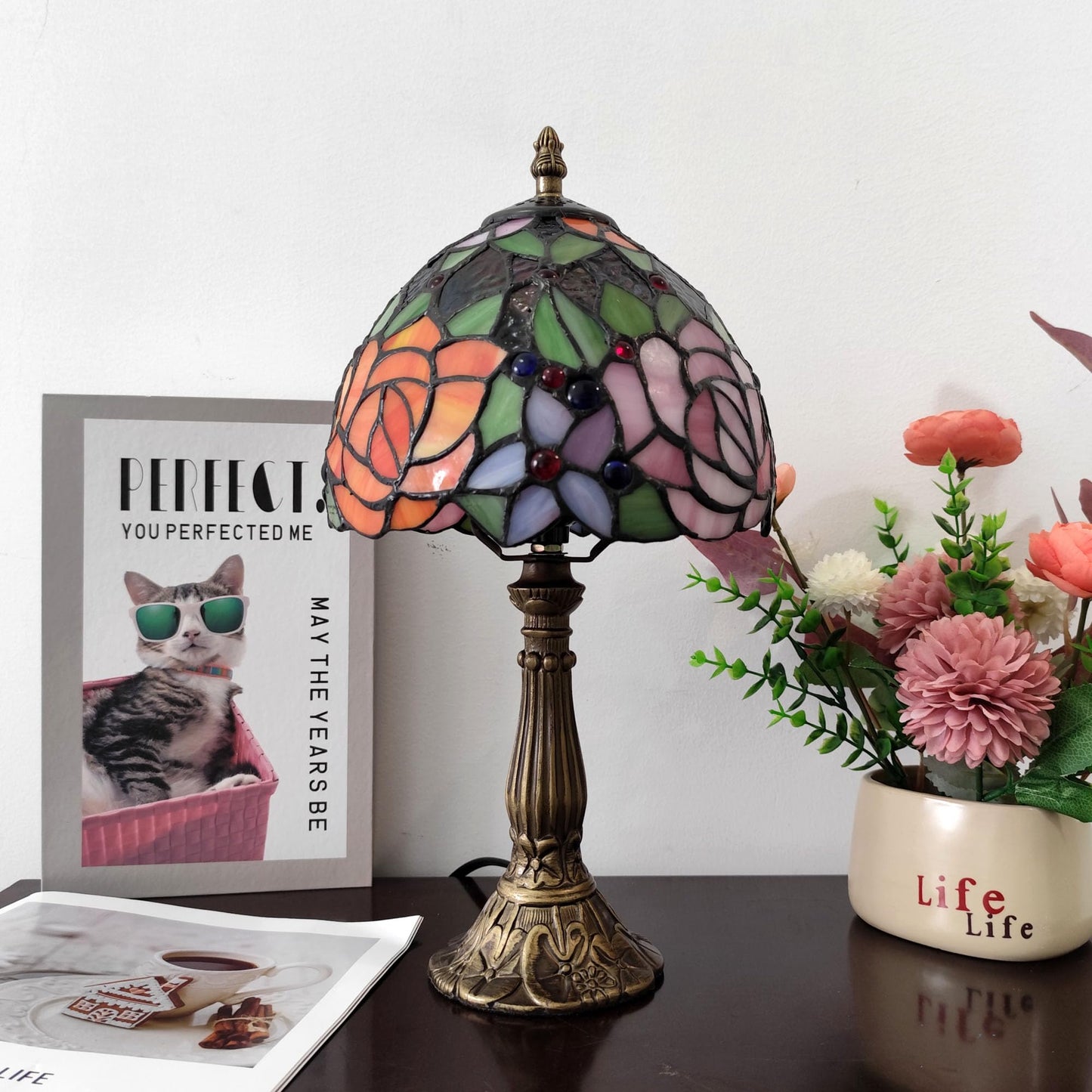 XPHMXP Small Tiffany Table Lamp 8 Inch Tiffany Style Desk Lamp Stained Glass Antique Light Decoration Bedroom Bedside Lamp Retro Reading Lamps (Yellow Pink Roses Style)