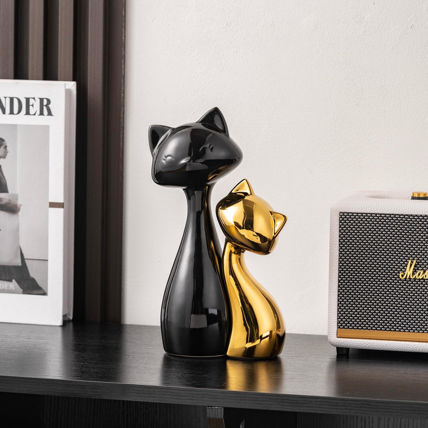 SURE YUESI Ceramic Cat Statue Set, Black & Gold Cute Cat Figurines, Lucky Cat Desk Decor for Cat Lovers, Modern Collectible Home Decor for Bookshelf & Living Room