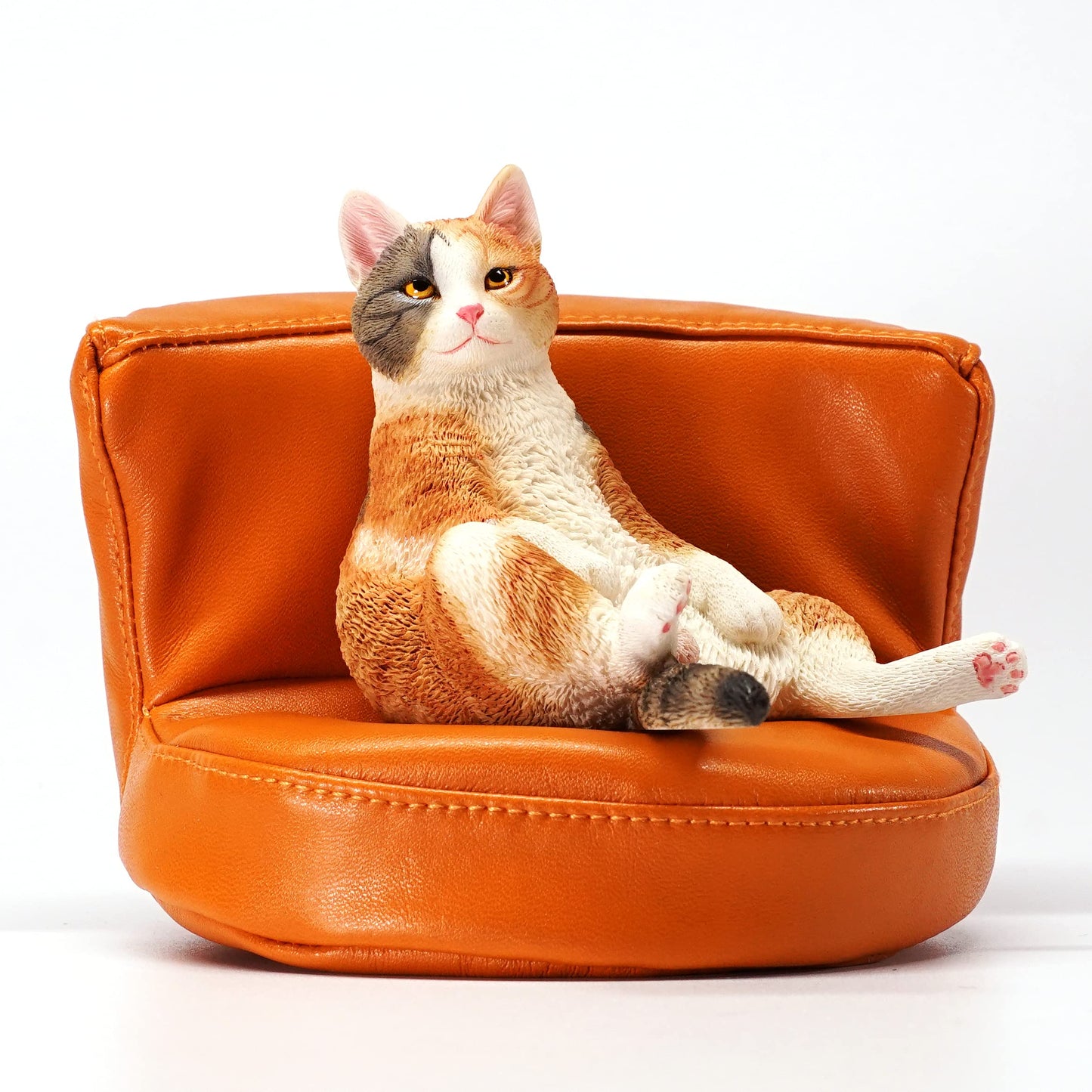 MMOS X JXK Orange Cat Resin Cat Decorations, Home Decor Cat Statue for Desktops, Durable Polyresin with Intricate Details for Cat Lovers