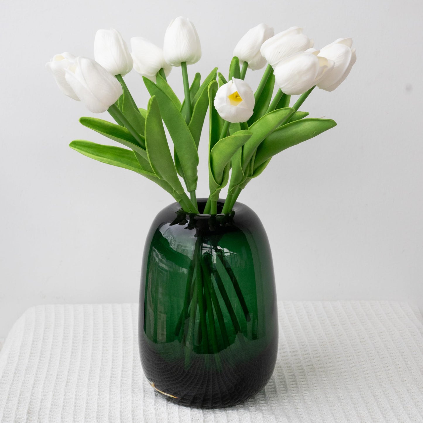 Relexome Dark Green Glass Flower Vase for Centerpieces Flowers 6.7 Inch Round Modern Glass Bud Vase Decorative Vases for Home Decor, Living Room, Dining Table, Entryway, Shelf, Office