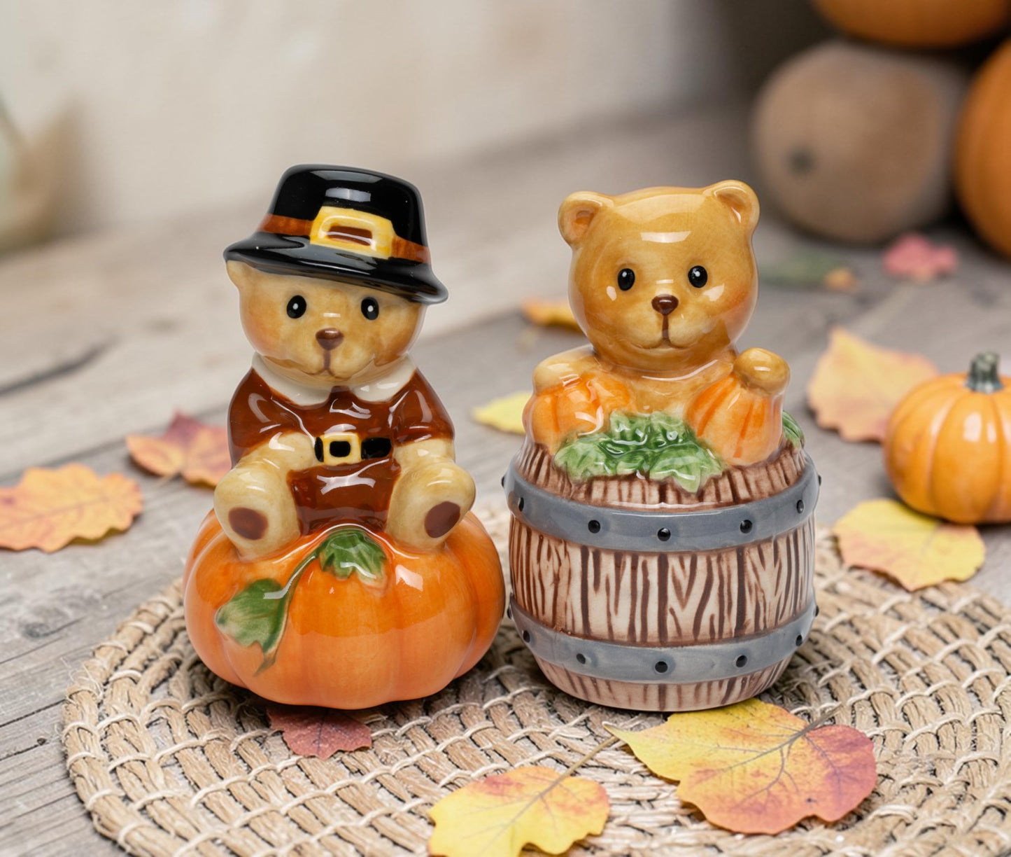 Fine Ceramic Thanksgiving Pilgrim Bears with Pumpkins Salt & Pepper Shakers Set, 3-1/8" H
