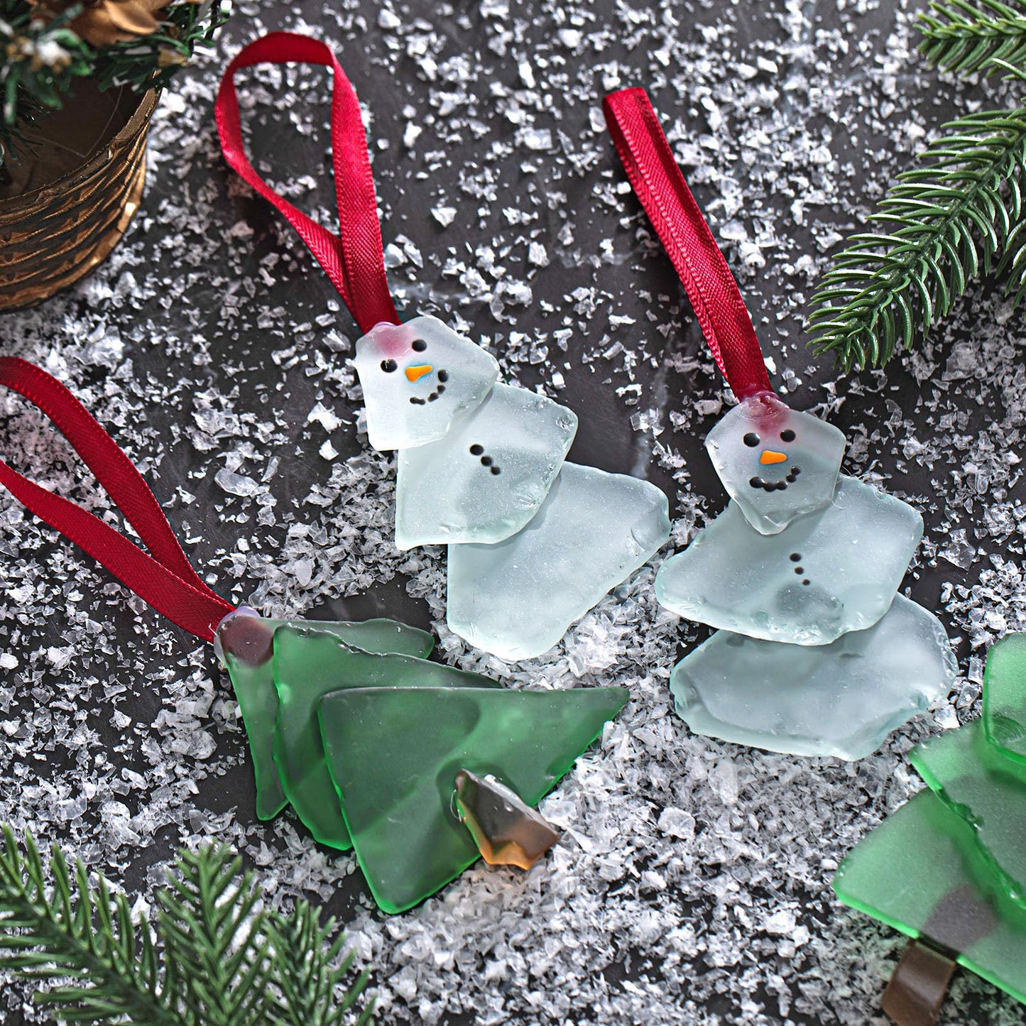 Zhehao 6 Pcs Christmas Tree Ornaments Sea Glass Christmas Tree and Sea Glass Snowman Crystal Xmas Craft Hanging Decoration Ocean Beach Seaglass Ornament Set for Xmas Party Home Decor