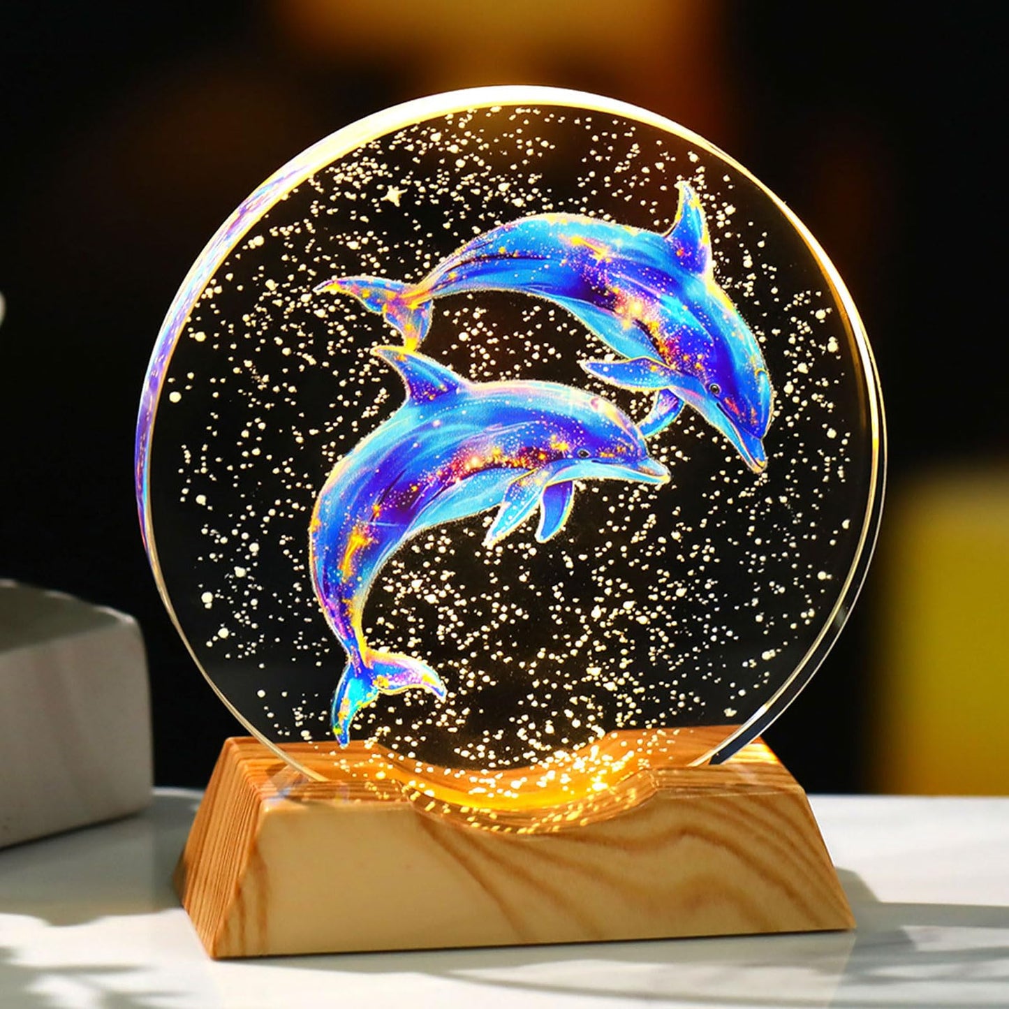 BJSYLTEK K9 Crystal Dolphin Night Light, 10cm Glass LED Lamp with Wood-Grain Style Base, Warm Light Table Desk Lamp, Elegant Home Decor Gift