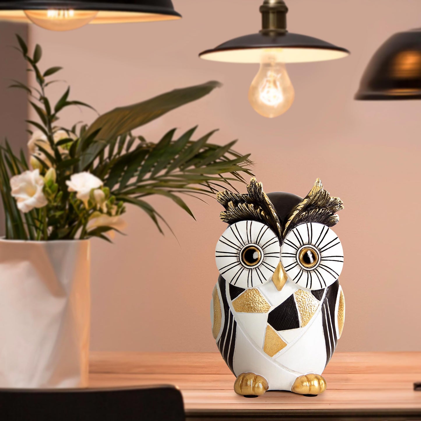 Wiresusan Modern Black and Gold Owl Statue Unique Minimalist Owl Figurine for Home Decor Shelves, Bookshelves, Office Desk Accents Whimsical Animal Sculpture Art Deco Gift for Woman Mom Bird Lovers
