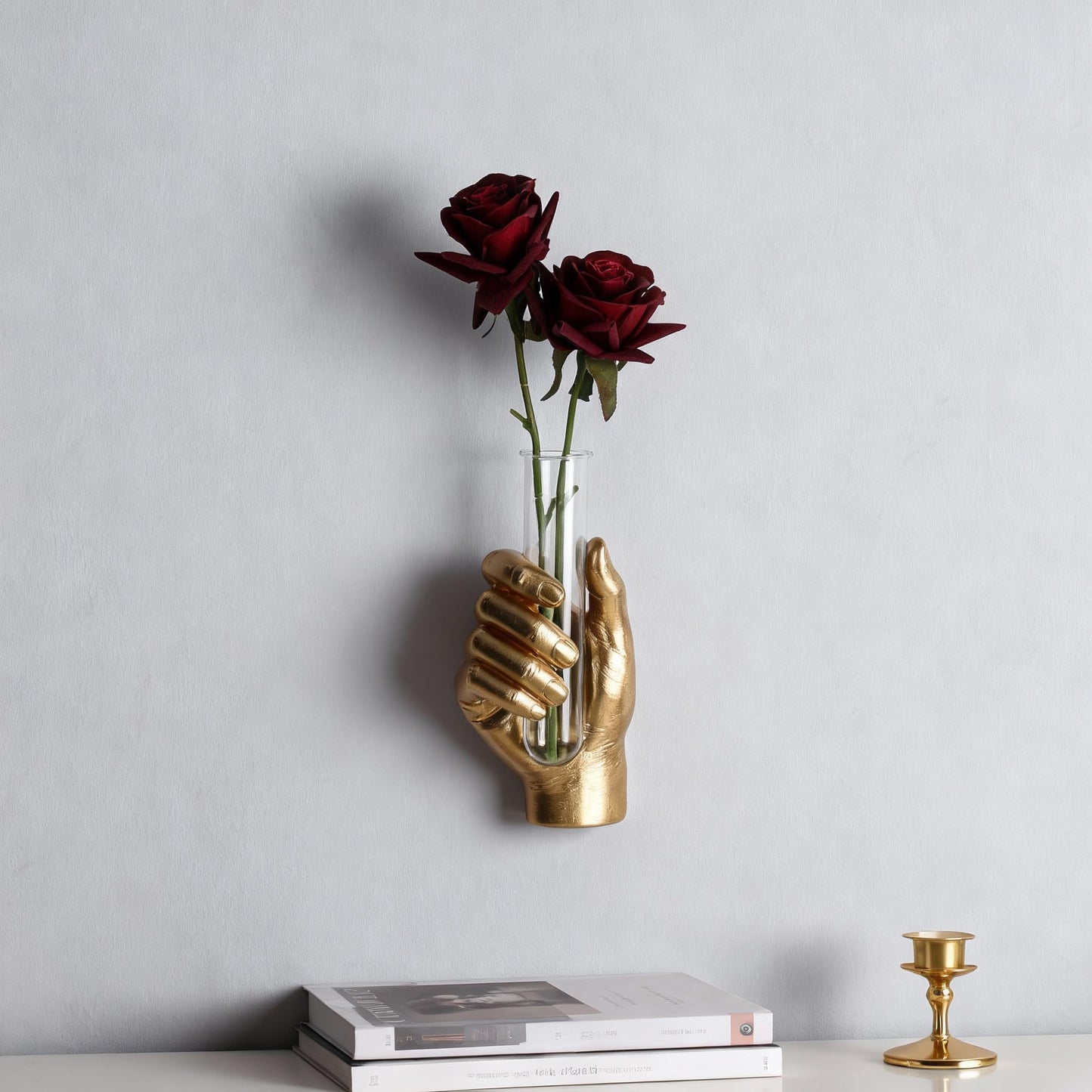 Gold Hand-Shaped Wall-Mounted Vase, Modern Creative Art Vase, Unique Wall Decoration, Fashionable Home Decor, Suitable for Living Rooms, Bathrooms, Patios, Foyers, and Office Decor.