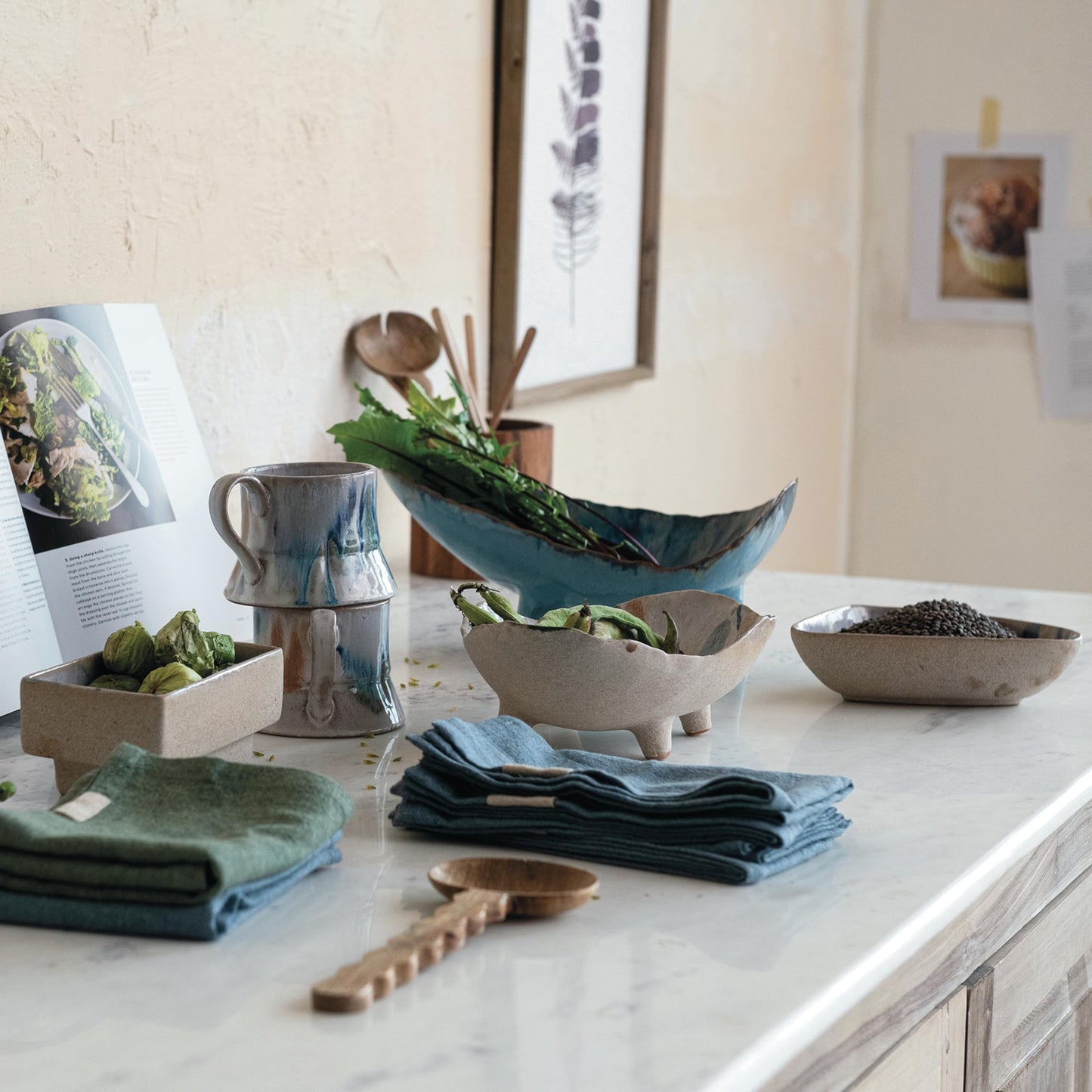 Bloomingville Azure Footed Stoneware Bowl, Blue