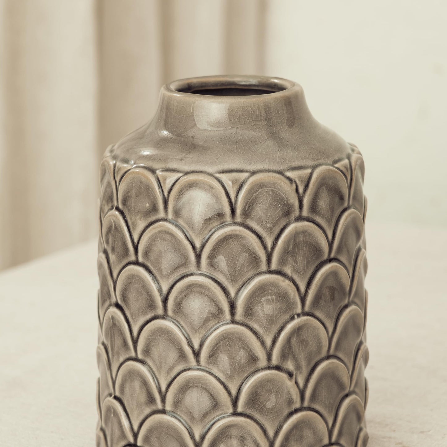 Ceramic Flower Vase, 7.28” Rustic Farmhouse Decorative Vase for Home Decor, Gray Textured Pottery Vase for Pampas Grass, Living Room, Entryway, Mantel, Kitchen Table, Centerpiece