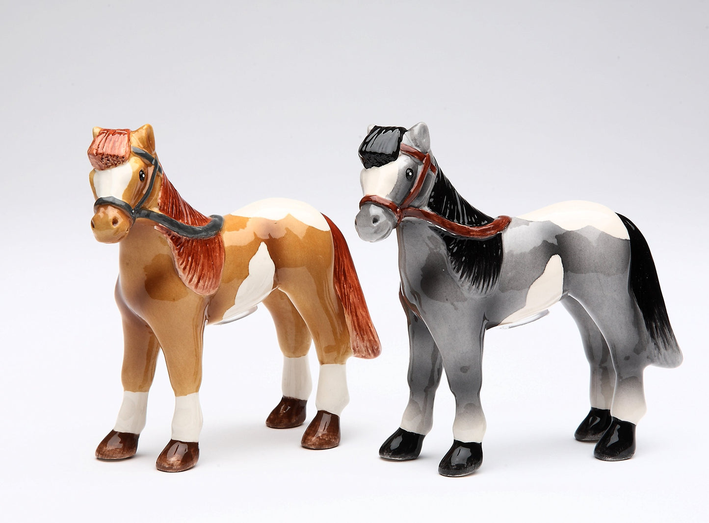 Cosmos Gifts 20701 Fine Ceramic Western Country Horses Salt and Pepper Shakers Set, 3-7/8" H