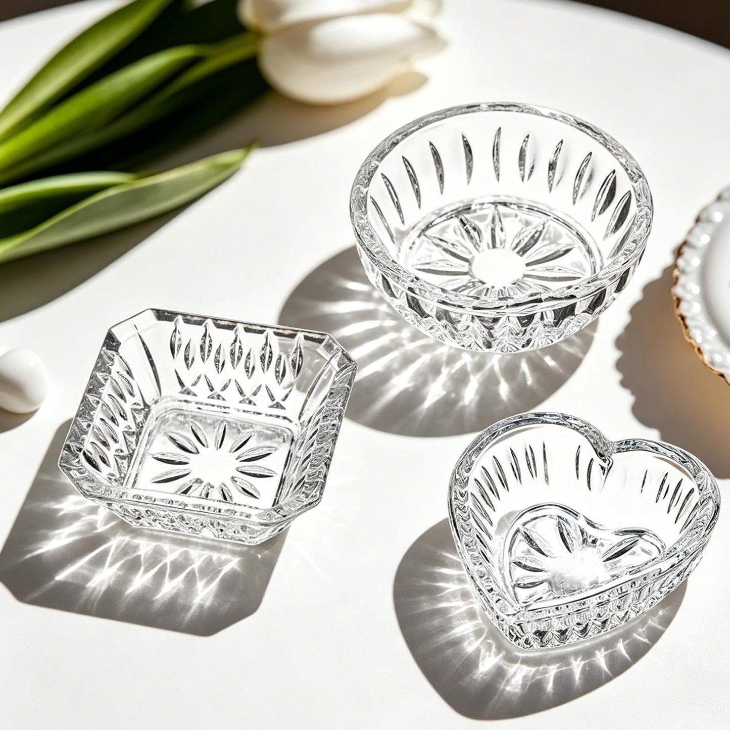 LOULIQIGIFT Set of 3 Clear Jewelry Dish Tray for Women Crystal Ring Holder for Wedding Engagement Birthday Mother's Day(Round, Square, Heart)