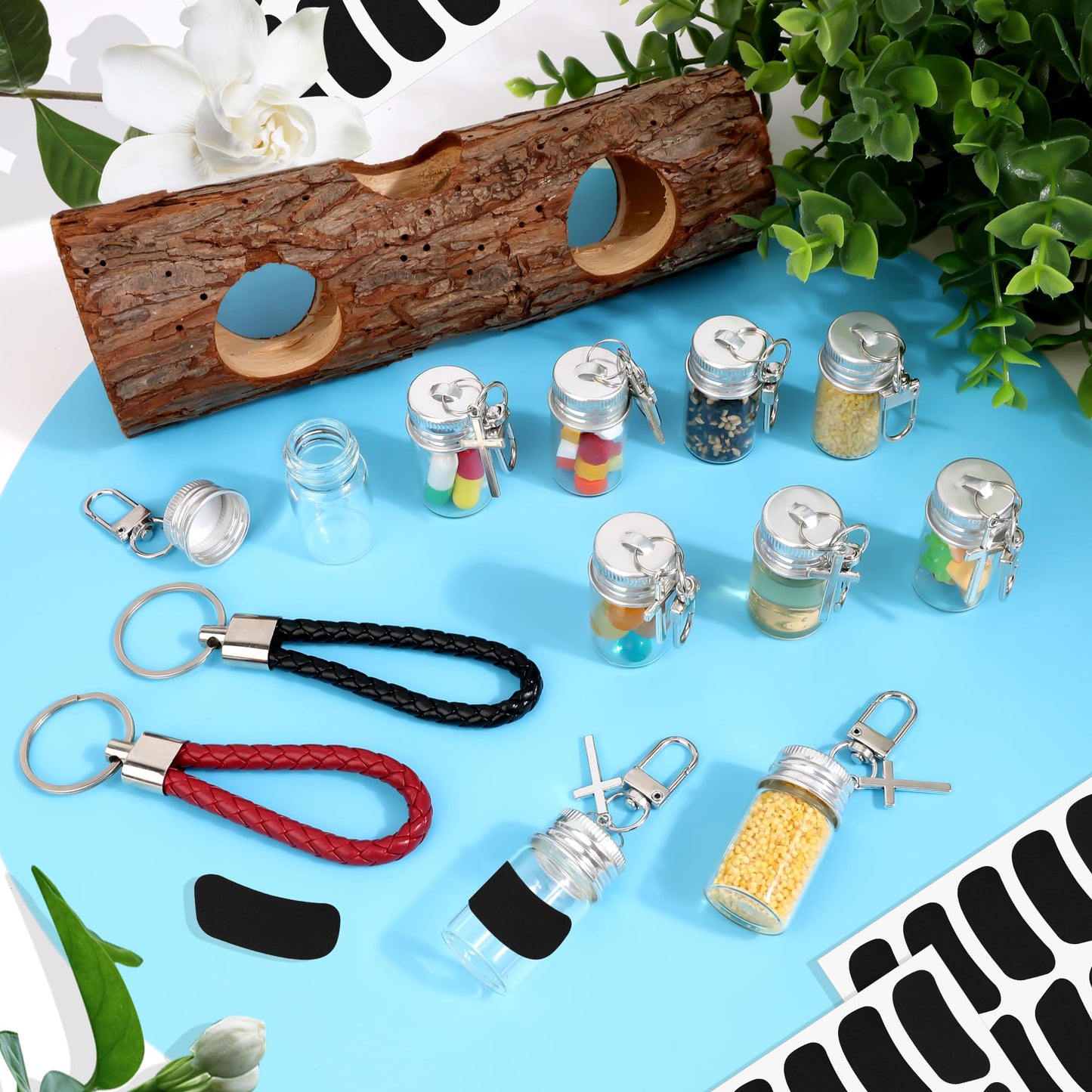 35 Pcs 7ml Small Glass Bottle Keychain Bulk with Leather Keyring Black Sticker, Mini Seasoning Bottles Metal Lid Tiny Glass Message Potion Bottles for DIY Wish Jars, Home & Travel Gifts