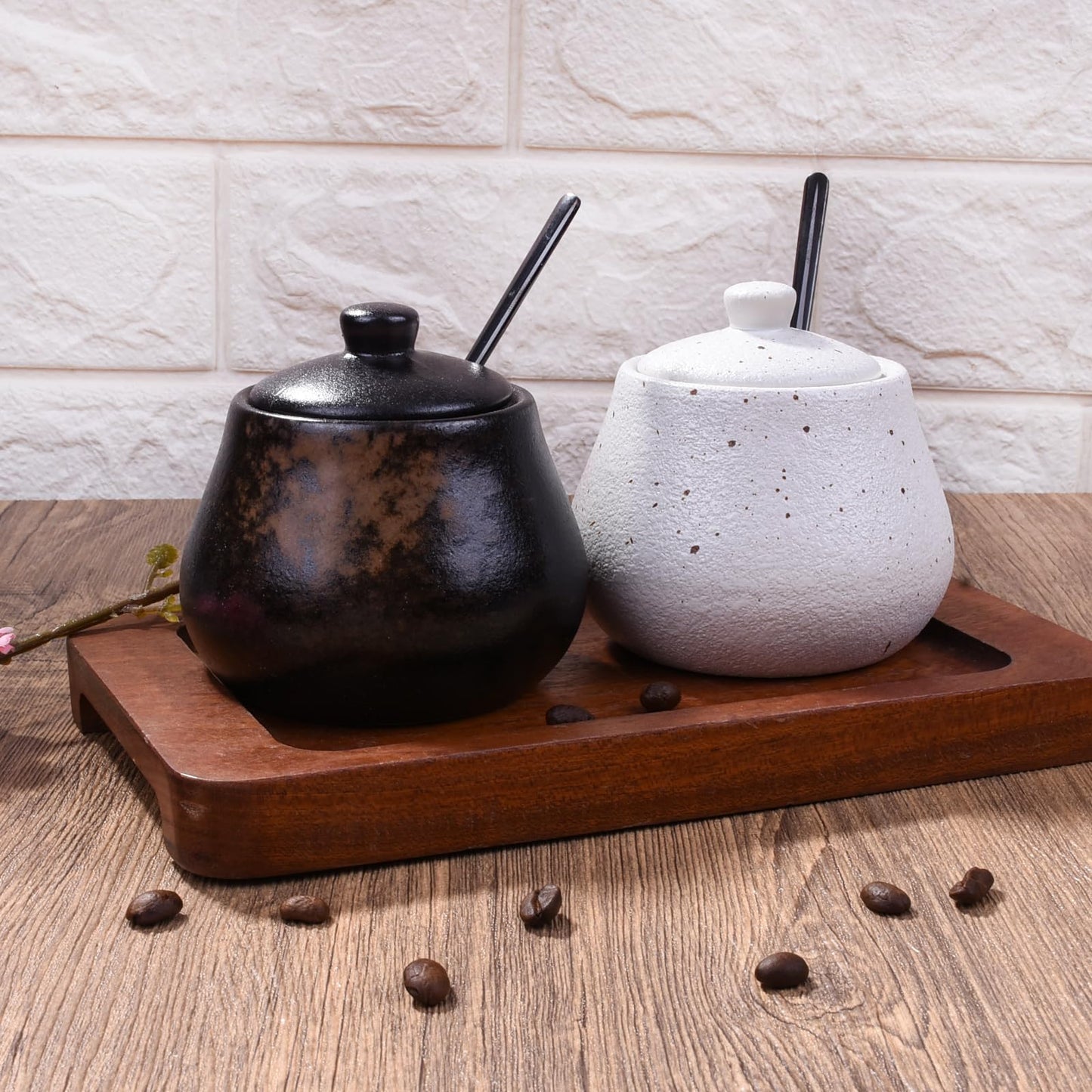 BOSILI Ceramic Sugar Jar Set of 2, Condiment Canisters with Lids and Spoons, Black and White Storage Containers for Sugar, Salt, Spices and Jam