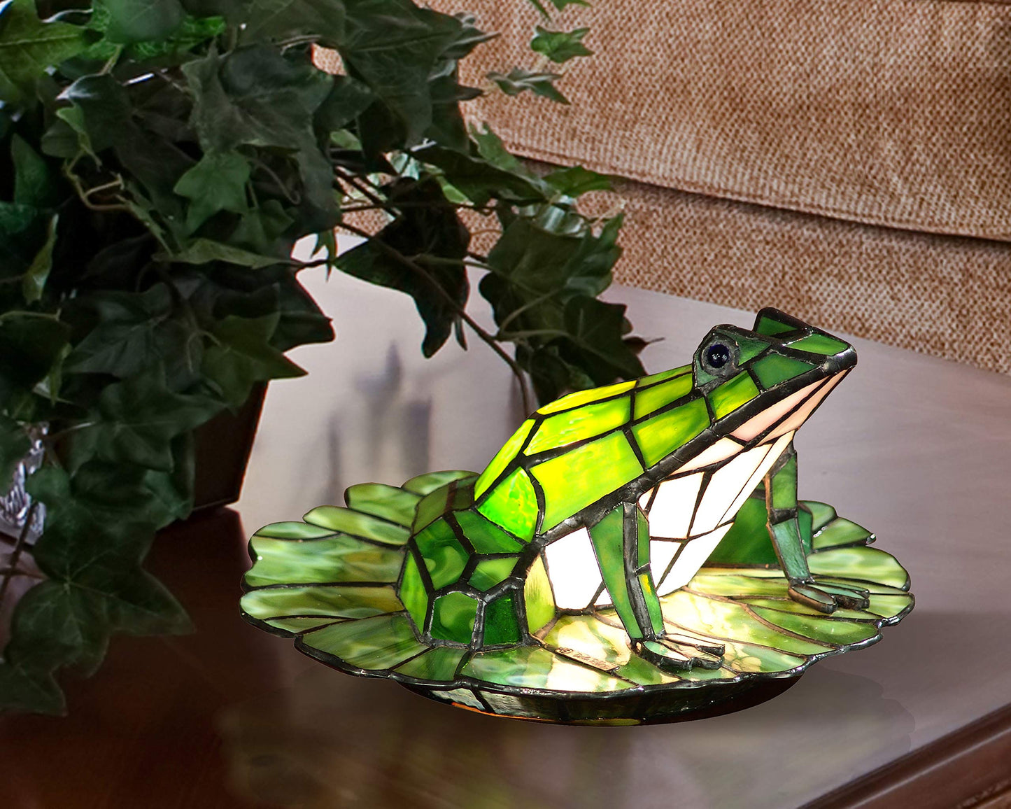 Dale Tiffany TA101231 Tiffany Frog Lily Pad Accent Lamp