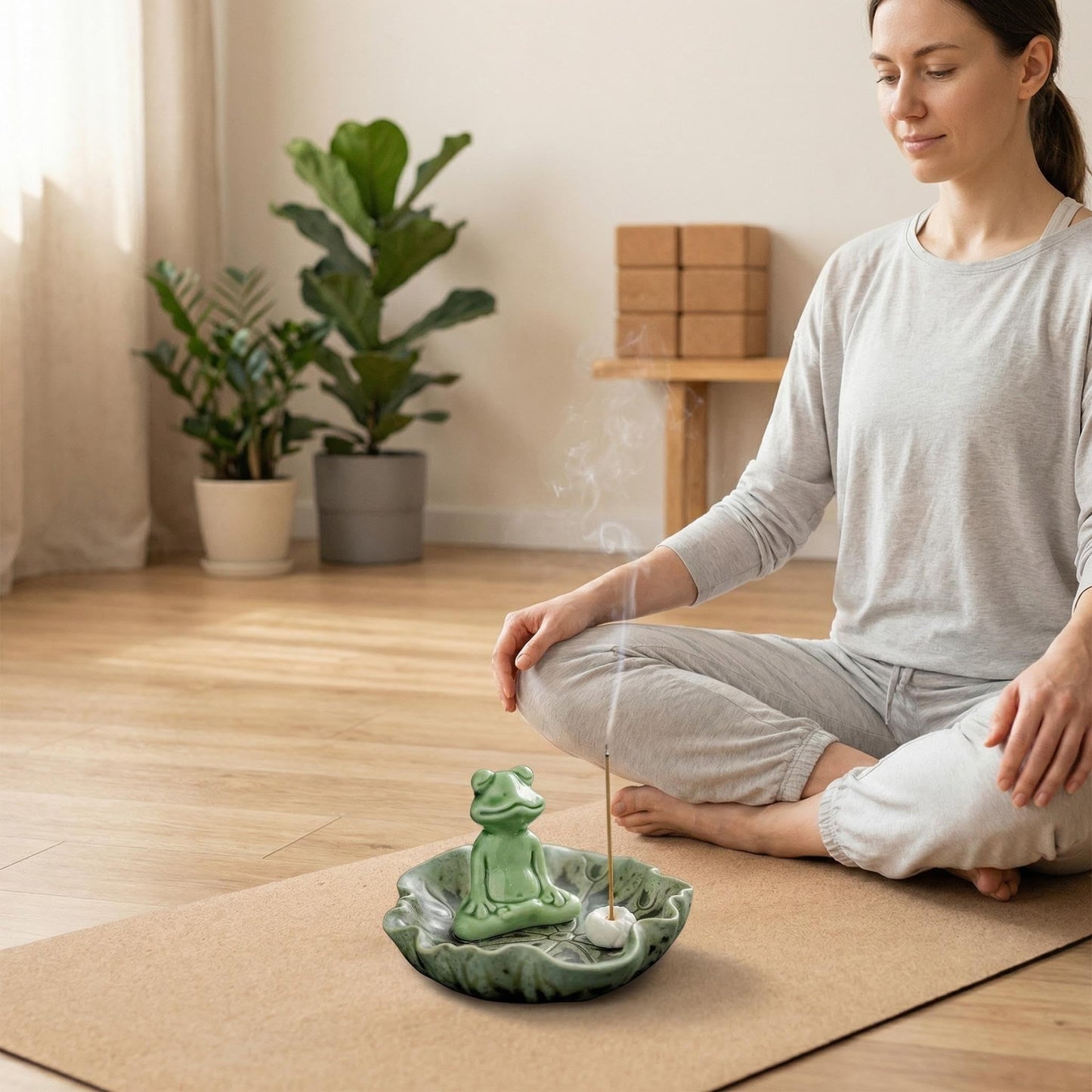 MENORISK Incense Holder for Sticks, Meditating Frog Ceramic Incense Holder with Stainless Steel Tweezer & Brush – Zen Home Decor for Meditation, Yoga, or Tea Ceremony