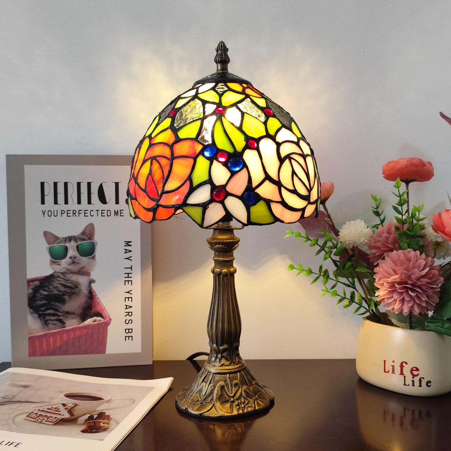 XPHMXP Small Tiffany Table Lamp 8 Inch Tiffany Style Desk Lamp Stained Glass Antique Light Decoration Bedroom Bedside Lamp Retro Reading Lamps (Yellow Pink Roses Style)