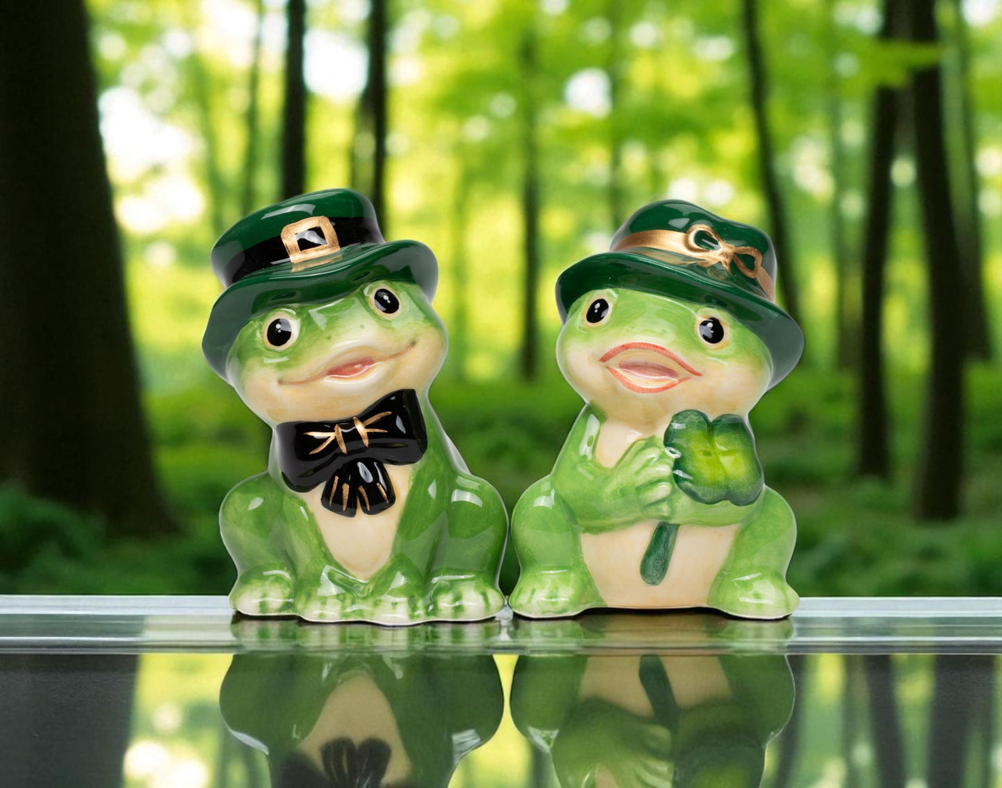 Fine Ceramic St Patrick St Paddy Frogs Couple Salt & Pepper Shakers, 3-1/8" H