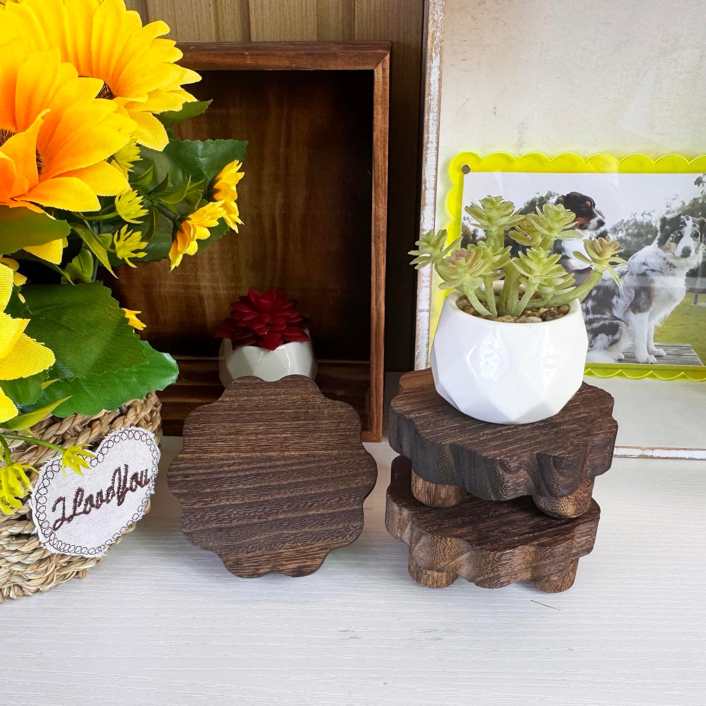 DEMULANS 3 Pack Tiny Scalloped Wood Risers for Display ,Small Wooden Stands with Removable Feet Farmhouse Rustic Decor for Table Tiered Trays Home Kitchen Decoration (Mini Dark Brown, 4 Inch)