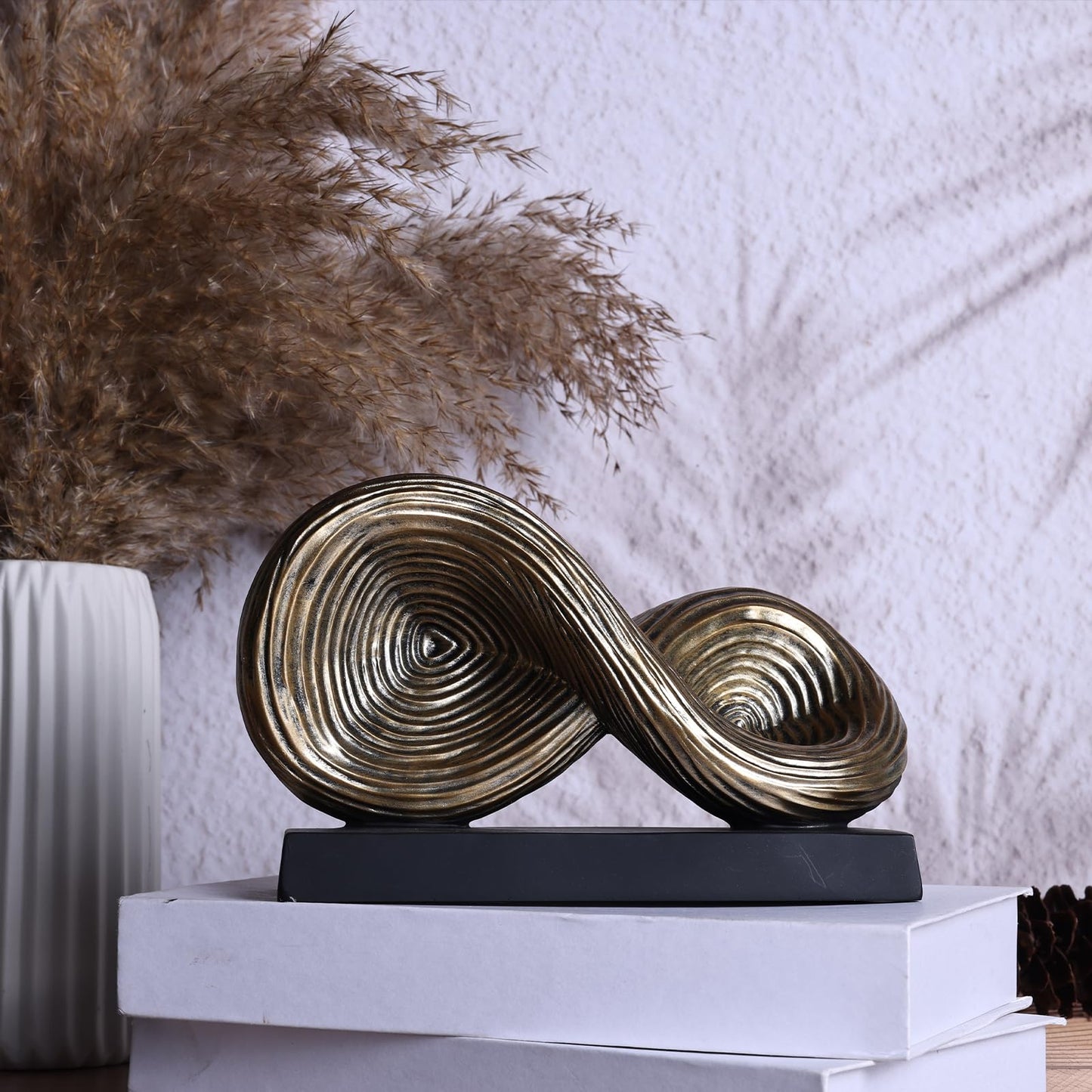 5.5‘’ Infinity Knot Sculpture - Abstract Decorative Object, Modern Infinity Loop Symbol for Home Decor, Knick Knacks for Shelves, Living Room Table, TV Stand, Geometric Coffee Table Statues(Gold)