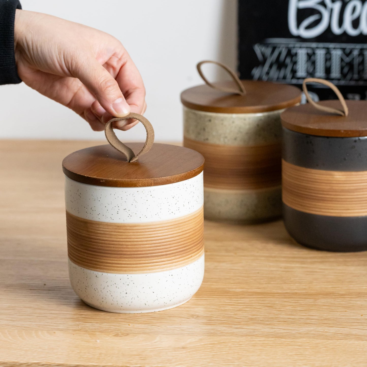 Miamolo Spice Jars with Lid, Coffee Container Kitchen Food Storage Jars for Spice Sugar Tea Bag, Stackable Decorative Jars for Countertop, White & 37 fl.oz