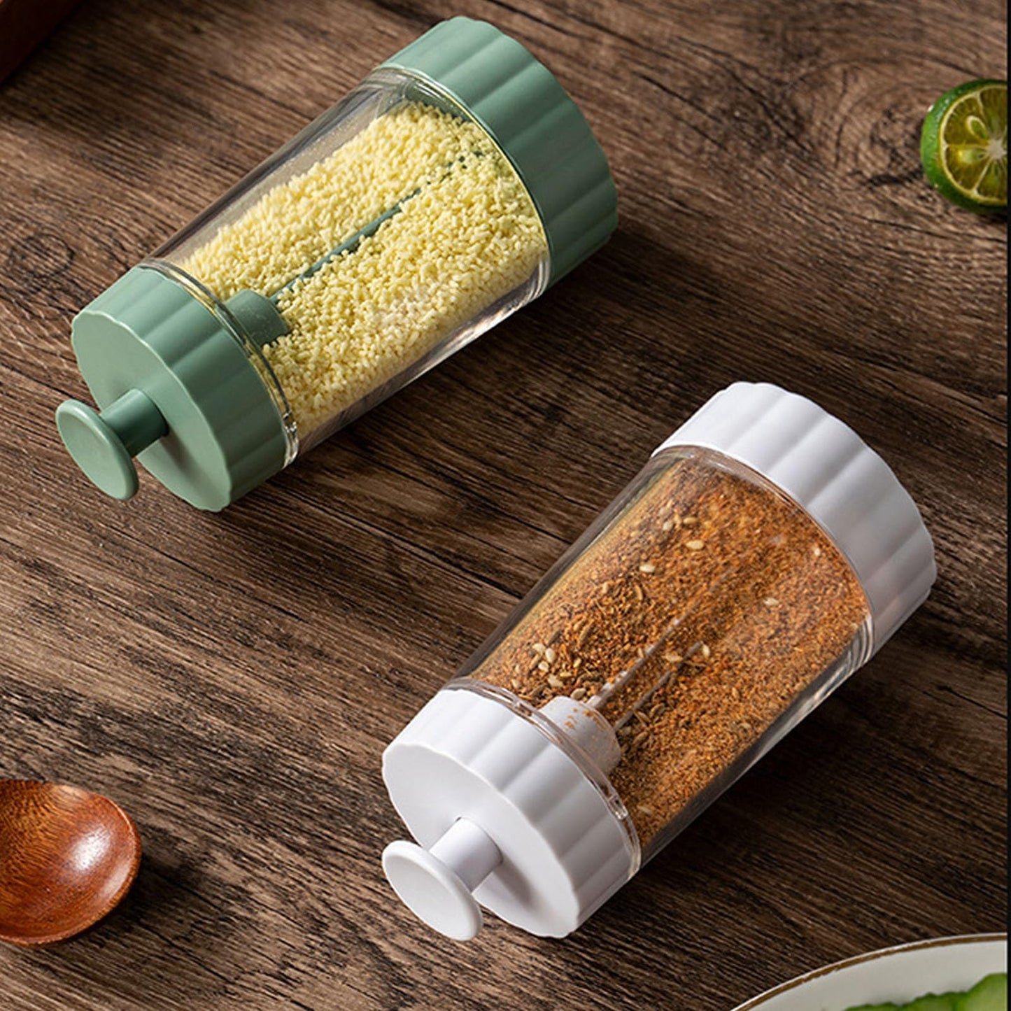 Measuring Seasoning Bottle, 2 Pack Quantitative Salt Shakers 0.5g Precise Quantitative Seasoning Bottle Salt Pepper Shaker Set for Kitchen (Green)