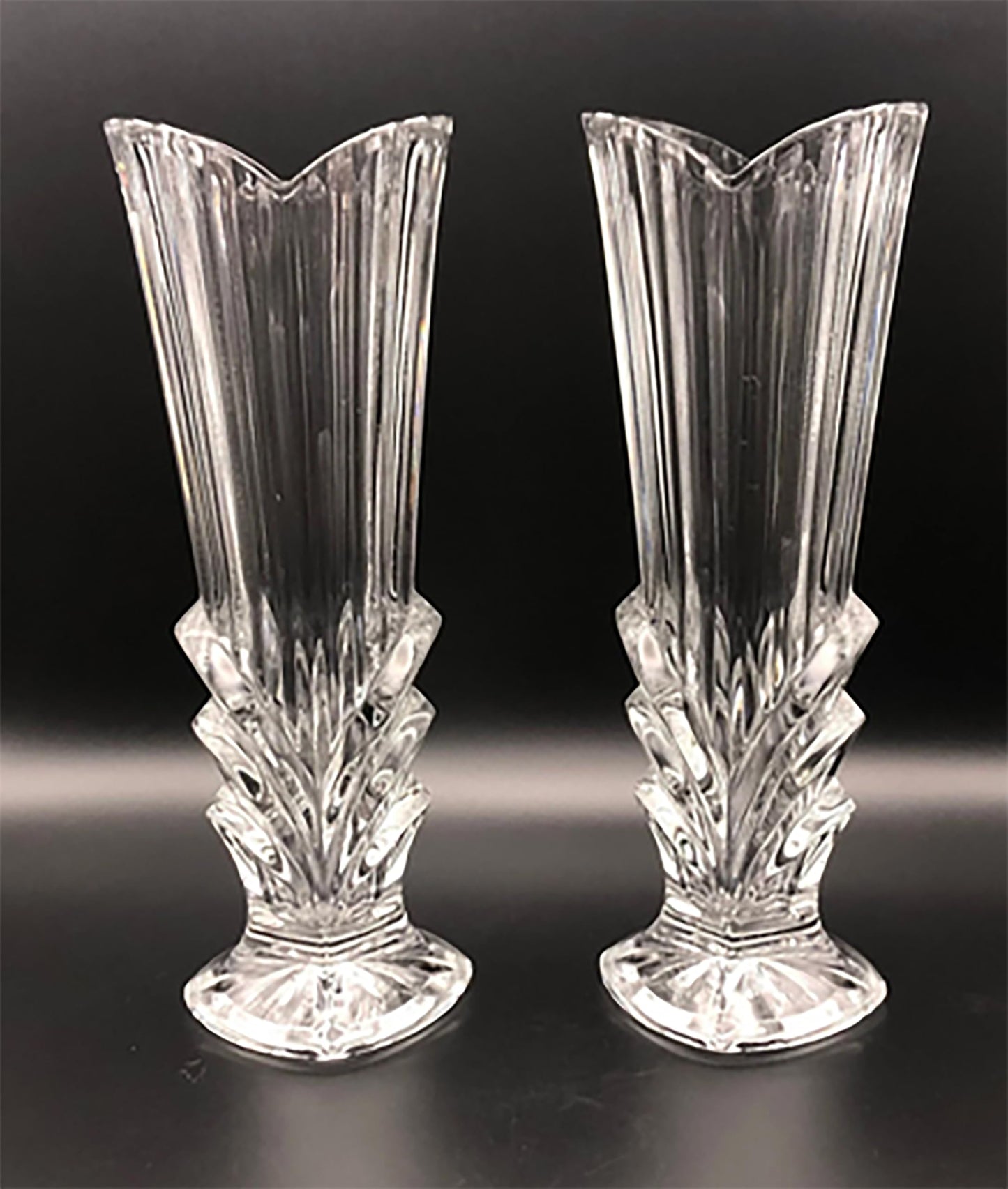Crystal Deco Heart Flower Vase, Late 20th Century Style, 8 Inch Height, 7 Ounce Capacity, Clear Glass with Vertical Ridges