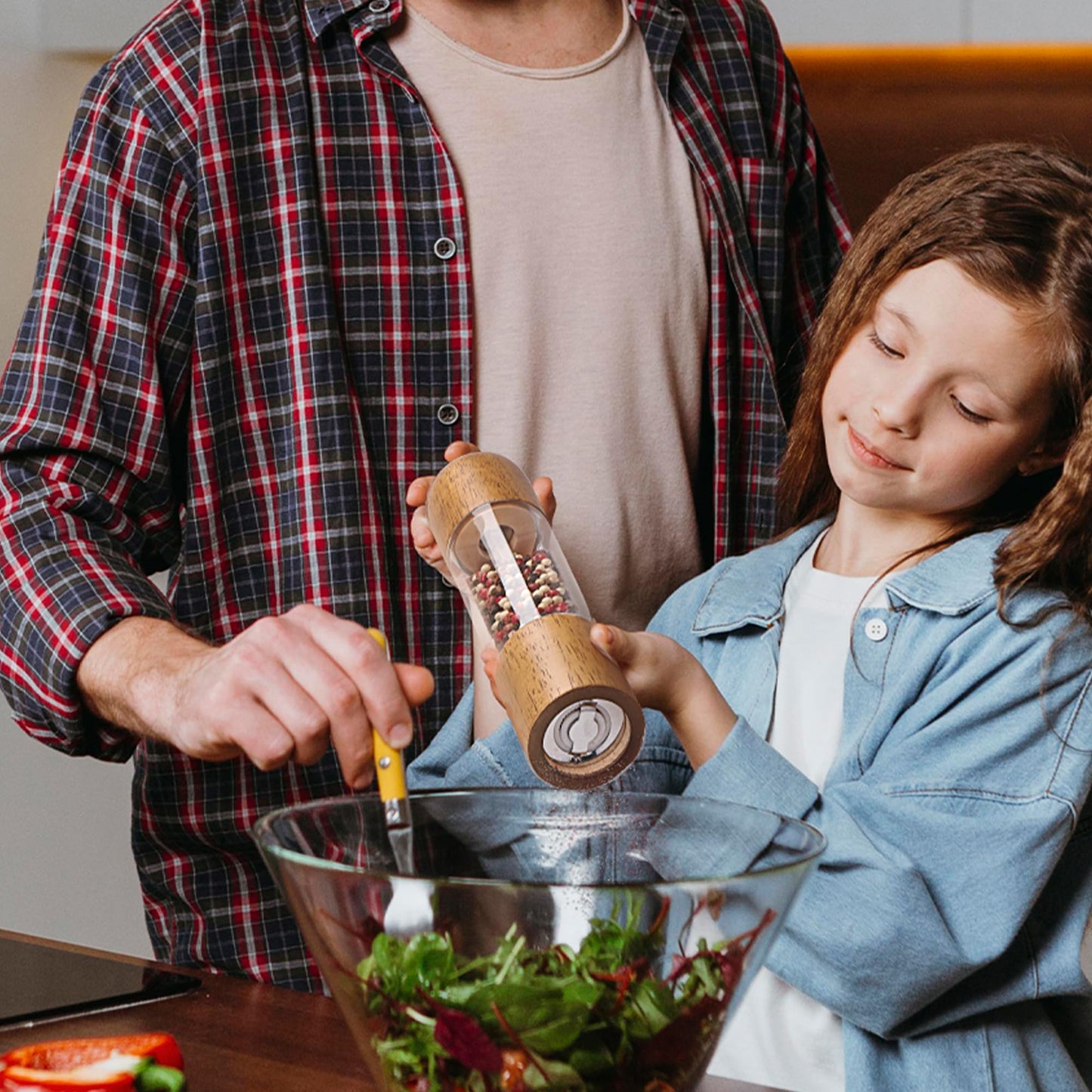 Wood Salt and Pepper Grinder, Manual Premium Acrylic Salt Grinder and Pepper Mill, Oak Wood Shakers with Adjustable Ceramic Grinders, Kitchen Cooking Gifts for Women Mom Men Dad- 8 inches, 1 Pack