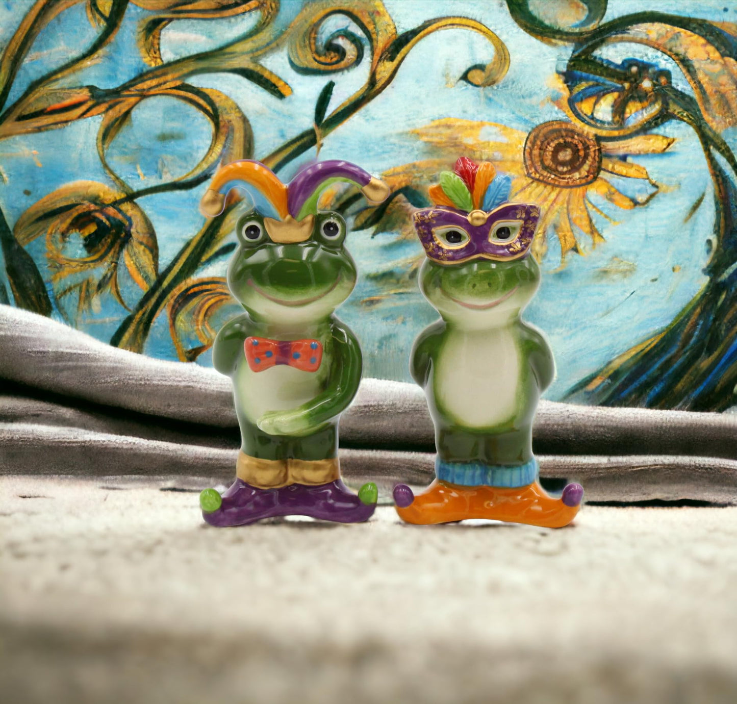 Fine Ceramic Mardi Gras Costume Frogs Couple Salt & Pepper Shakers Set, 4-7/8" H