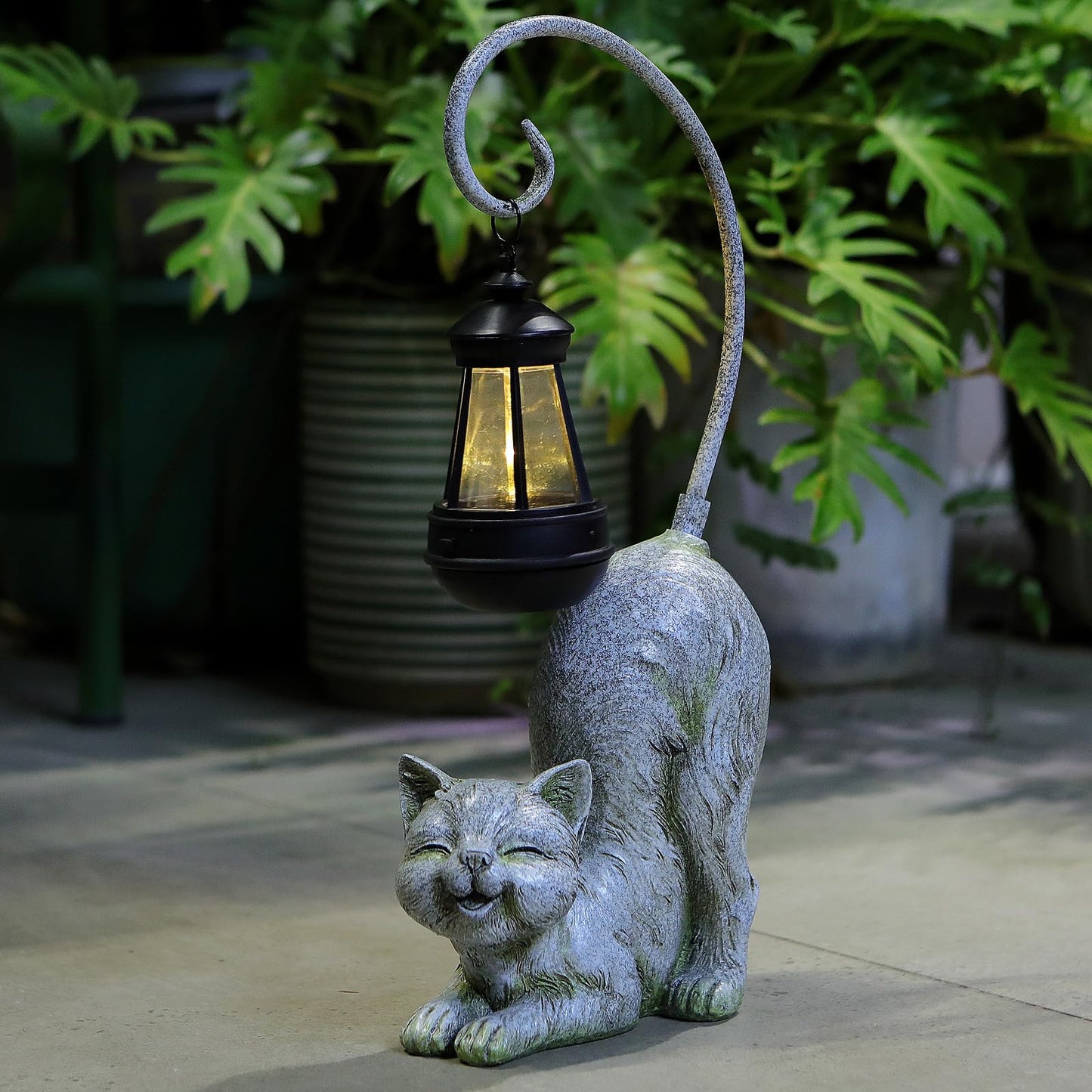 Hapyard Laughing Cat Figurine with Solar-Powered LED Light, 15.7 Inches Tall Marble, Perfect for Gift Garden Decor or Housewarming for Cat Lovers.